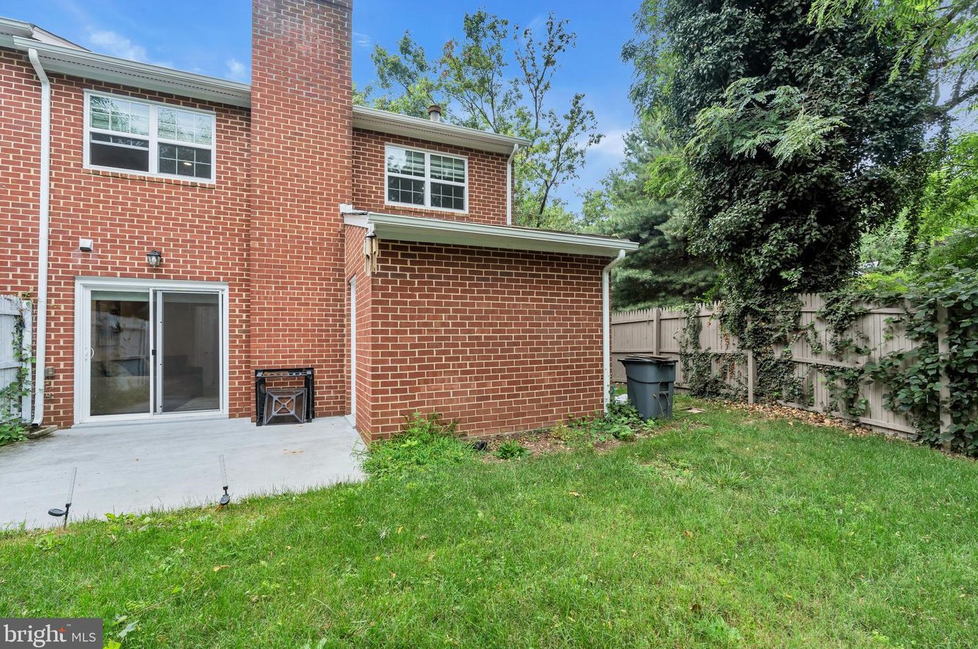 2311 Mcgregor Ct, Vienna VA  22182-5235 exterior