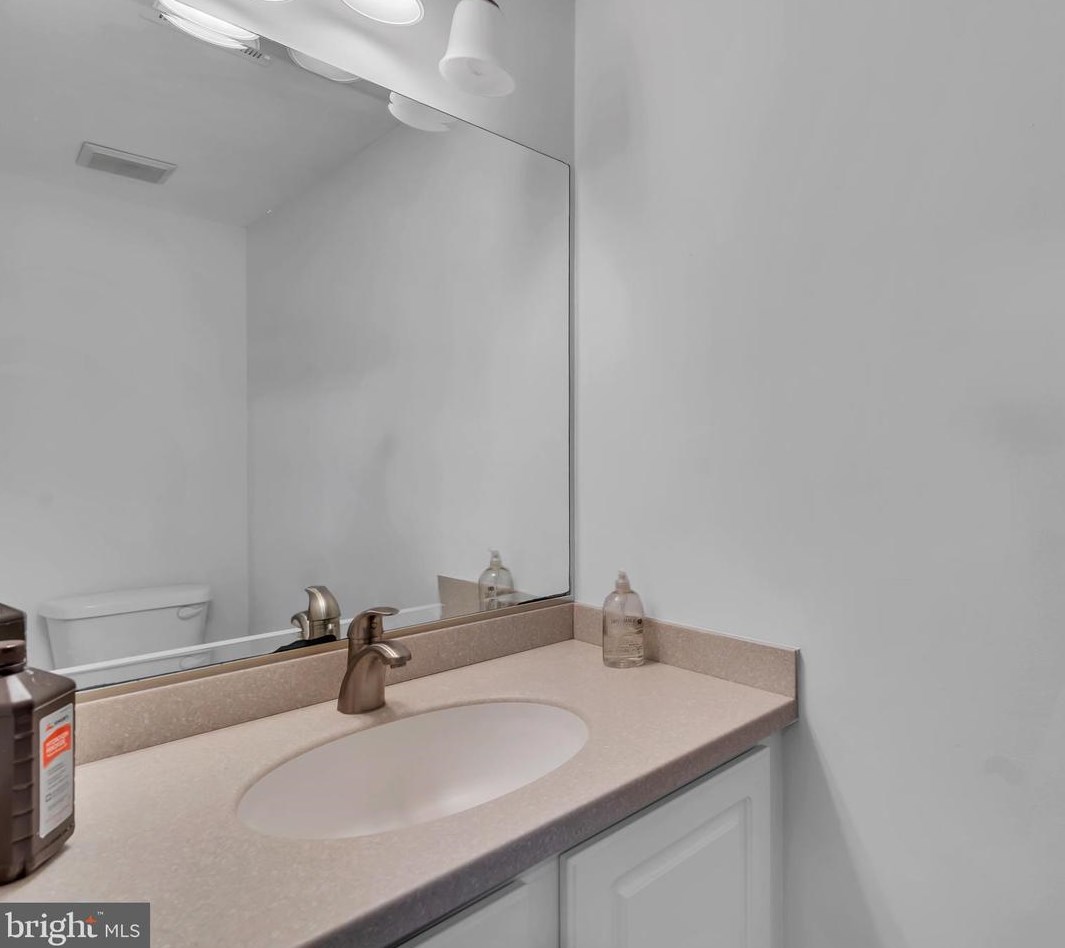 2311 Mcgregor Ct, Vienna VA  22182-5235 exterior
