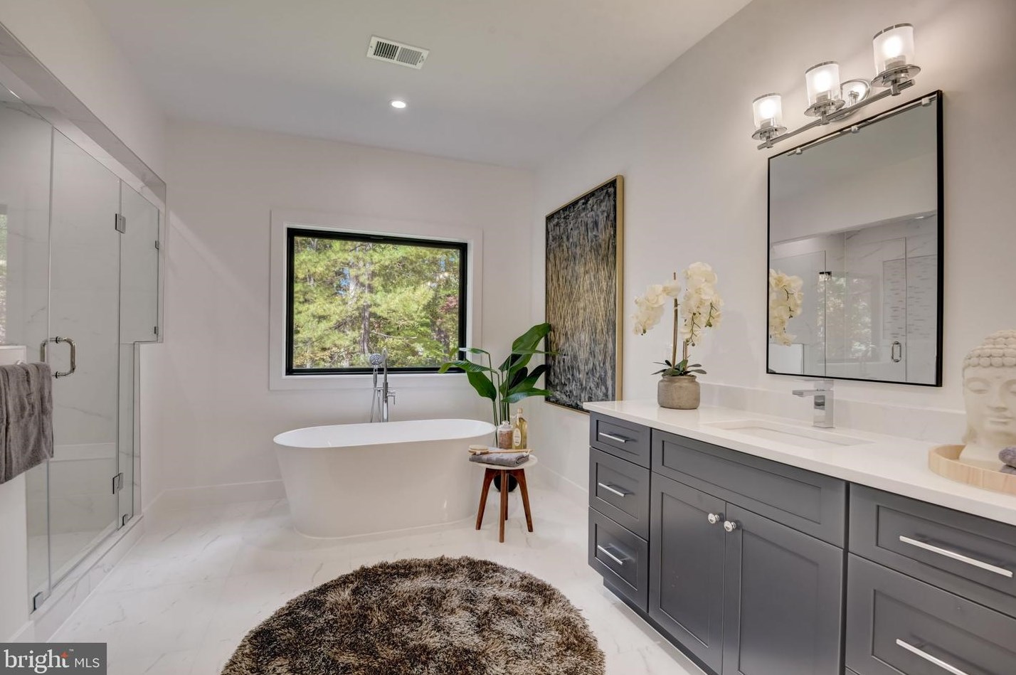 119 Moore Ave, Vienna VA  22180-5872 exterior