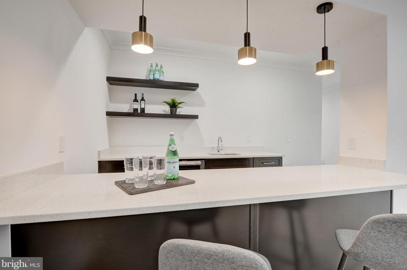 119 Moore Ave, Vienna VA  22180-5872 exterior