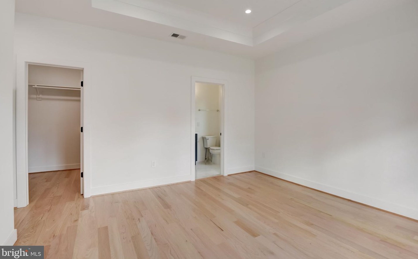 119 Moore Ave, Vienna VA  22180-5872 exterior