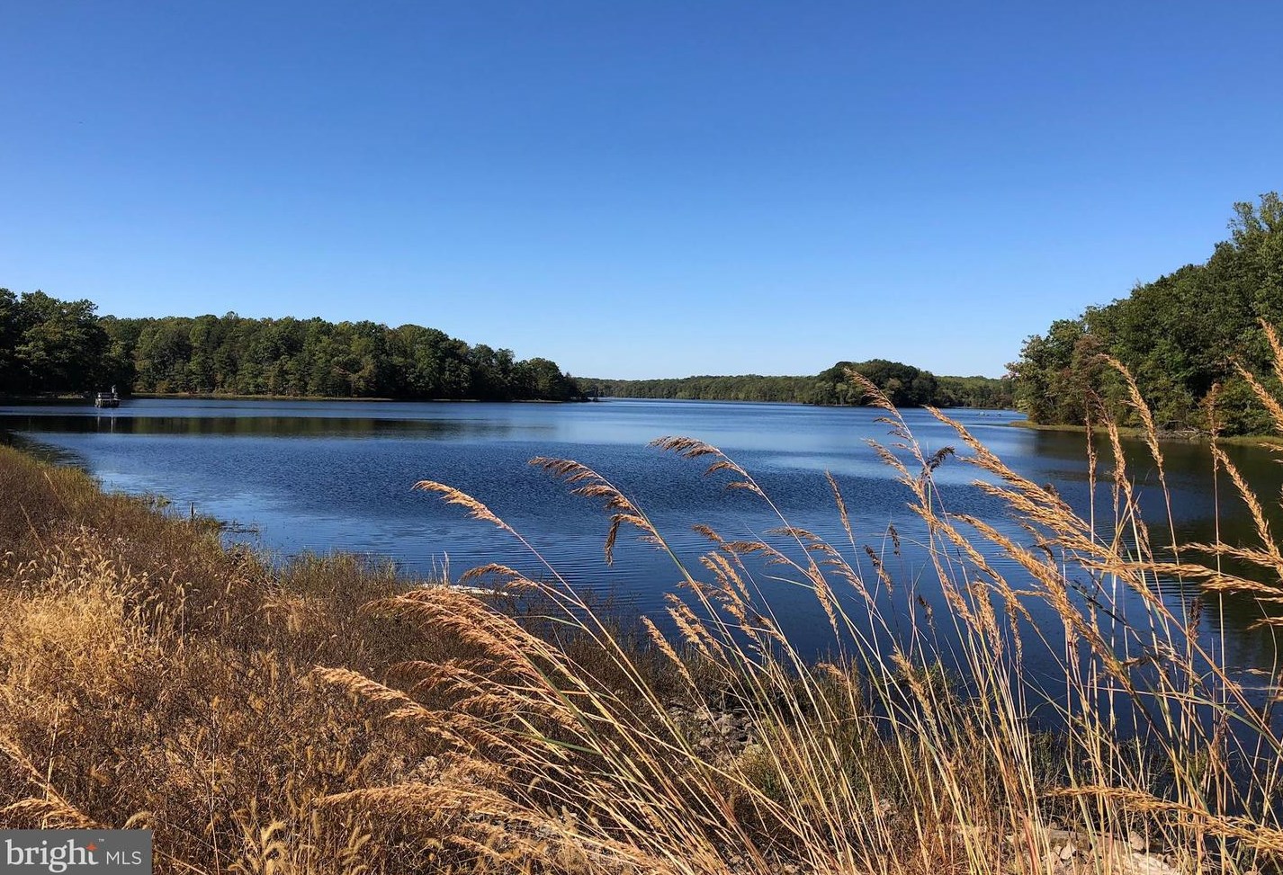 9741 Rolling Ridge Dr, Fairfax VA  22039-2915 exterior