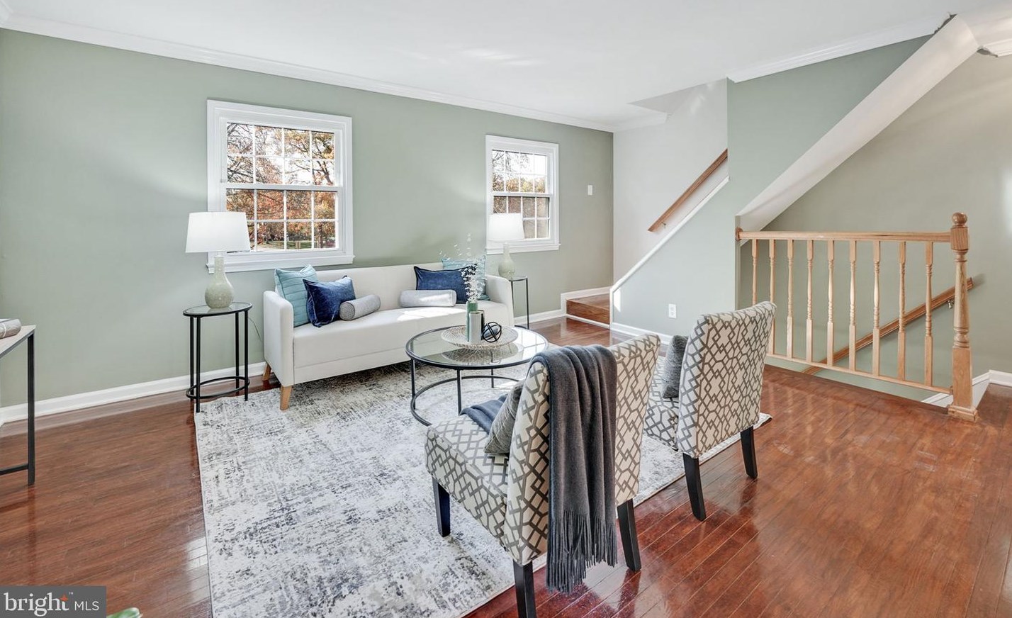 14827 Hoxton Sq, Centreville VA  20120-1838 exterior