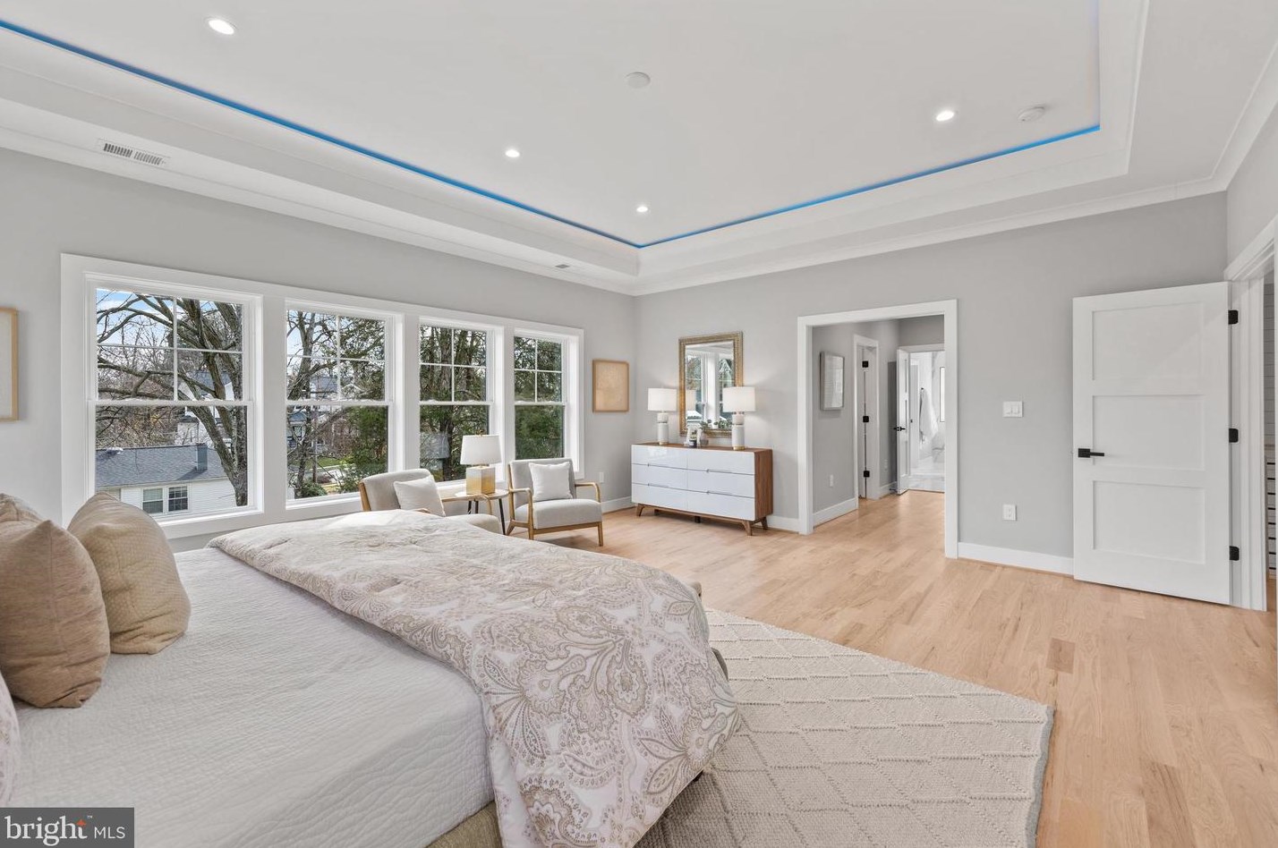 404 Orleans Cir, Vienna VA  22180-6470 exterior