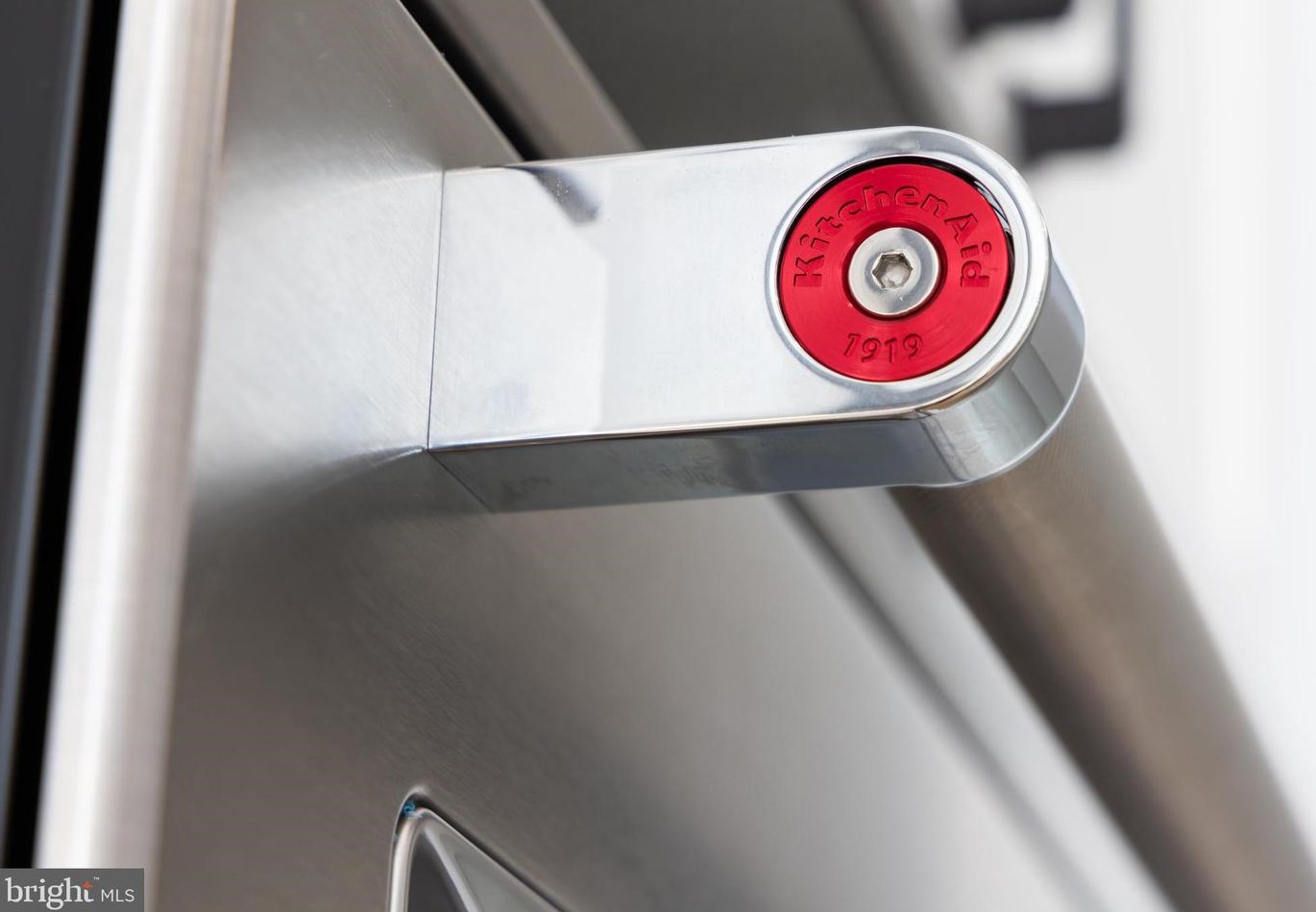 404 Orleans Cir, Vienna VA  22180-6470 exterior