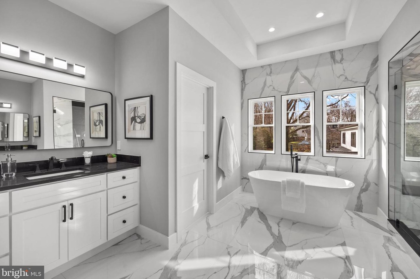 404 Orleans Cir, Vienna VA  22180-6470 exterior