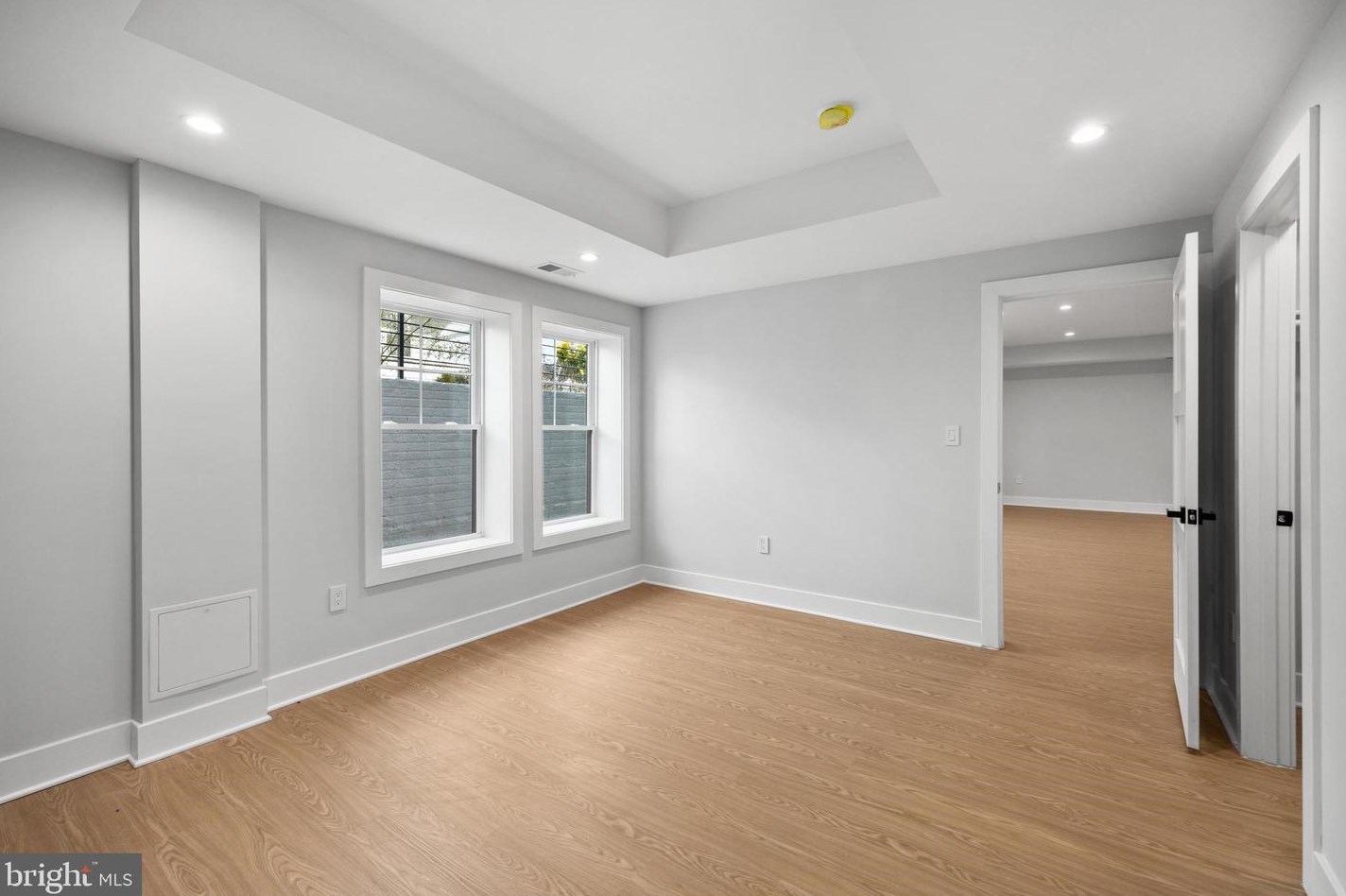 404 Orleans Cir, Vienna VA  22180-6470 exterior