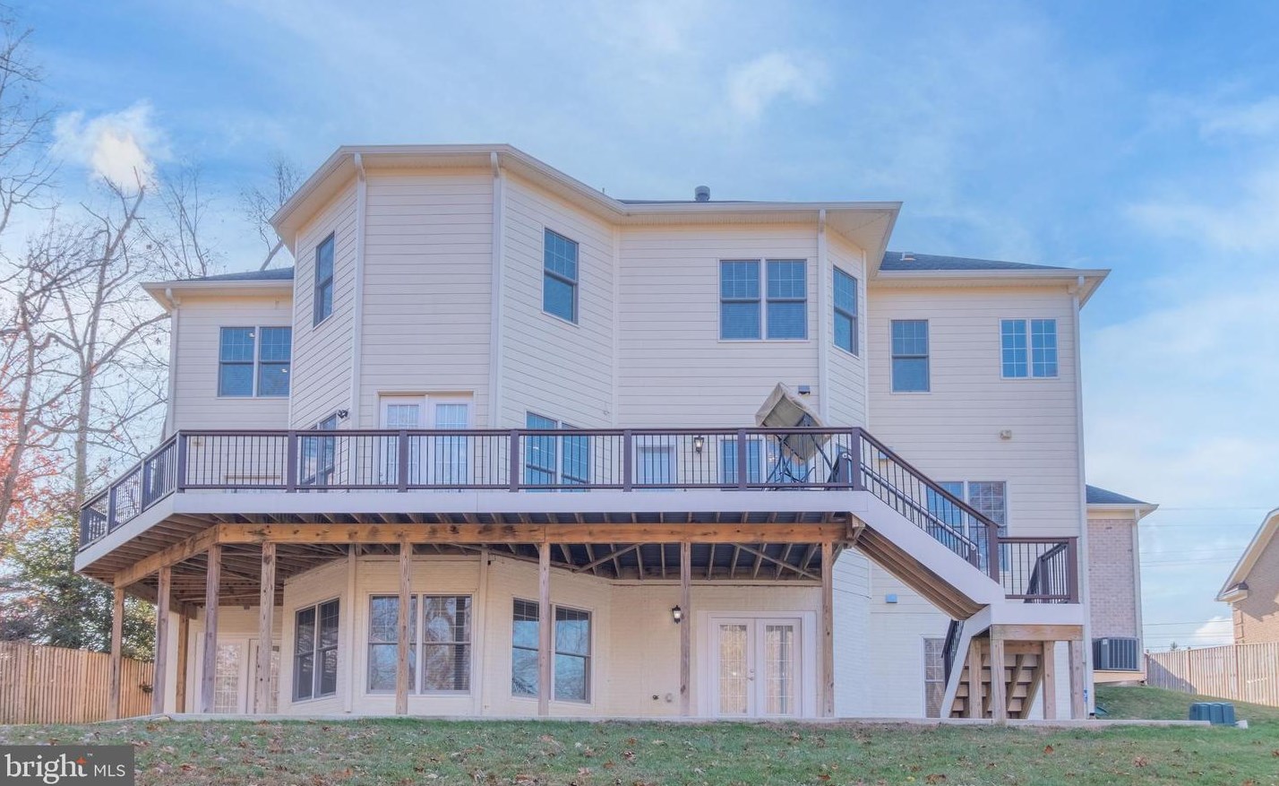 3445 Gallows Rd, Falls Church VA  22042-3340 exterior