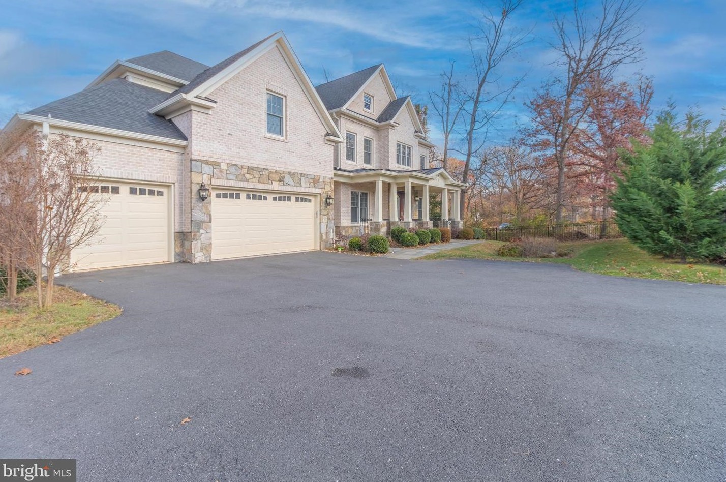 3445 Gallows Rd, Falls Church VA  22042-3340 exterior