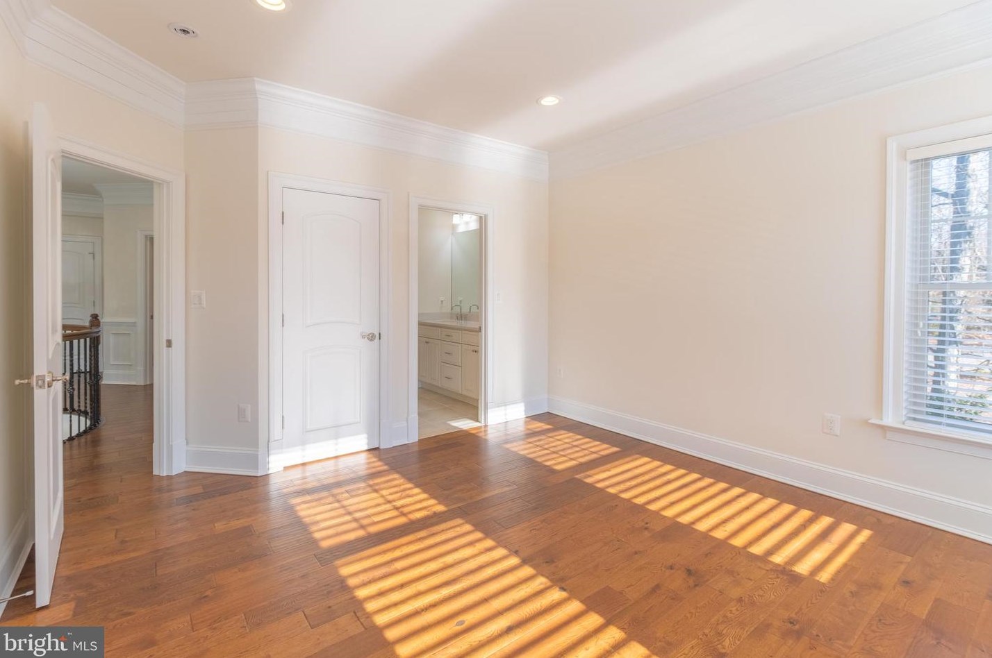 3445 Gallows Rd, Falls Church VA  22042-3340 exterior