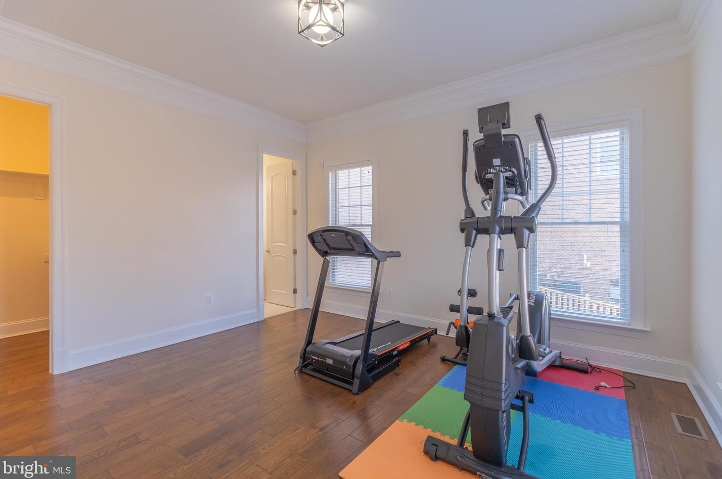 3445 Gallows Rd, Falls Church VA  22042-3340 exterior
