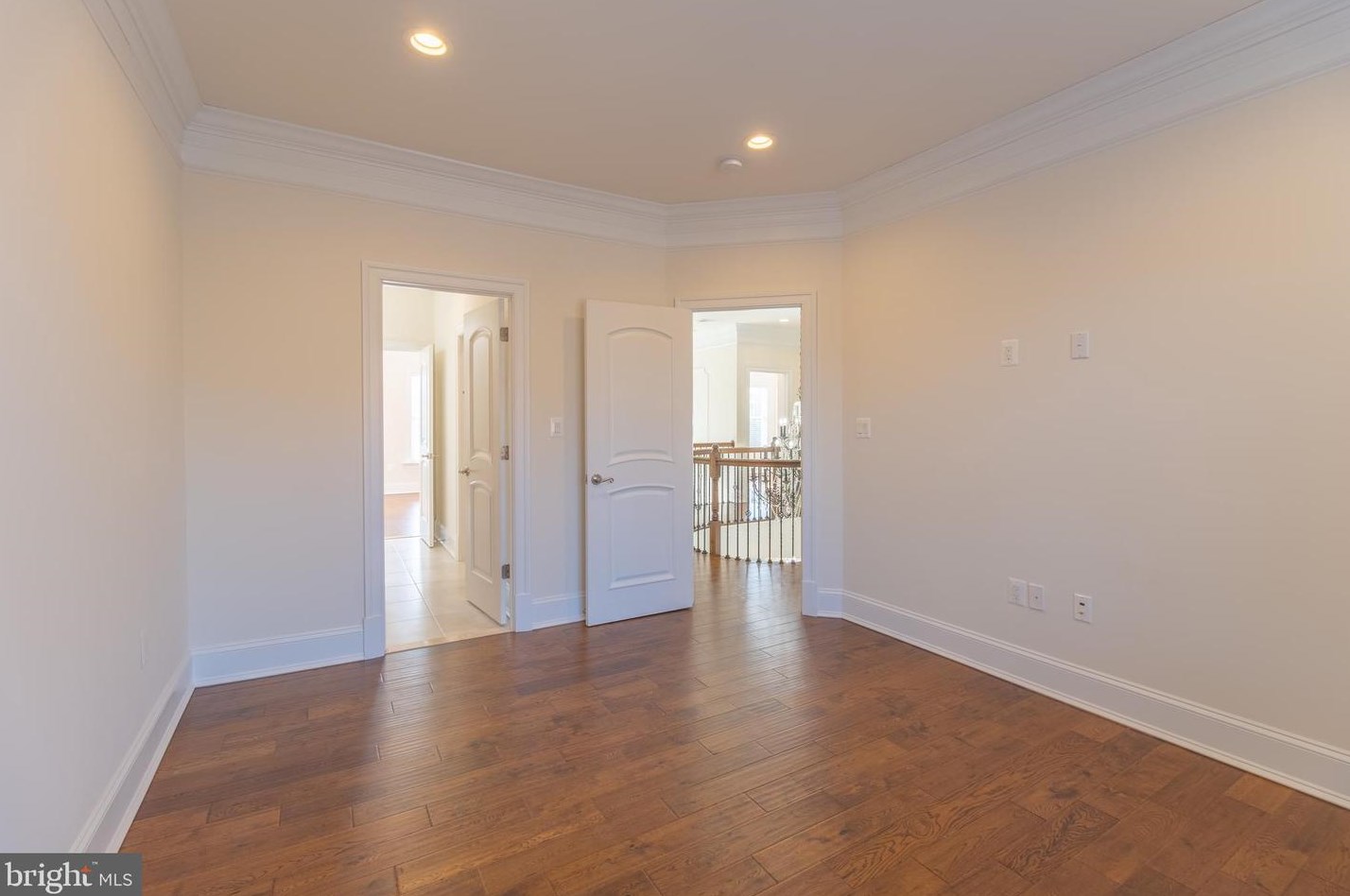 3445 Gallows Rd, Falls Church VA  22042-3340 exterior