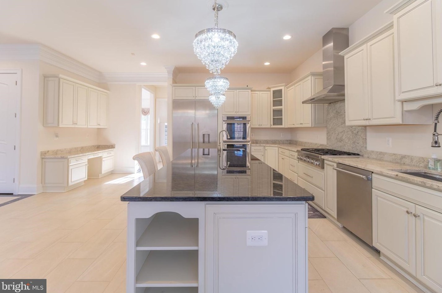 3445 Gallows Rd, Falls Church VA  22042-3340 exterior