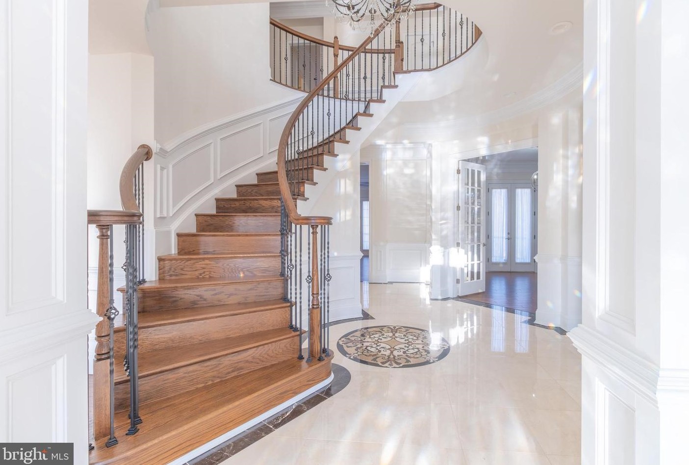 3445 Gallows Rd, Falls Church VA  22042-3340 exterior