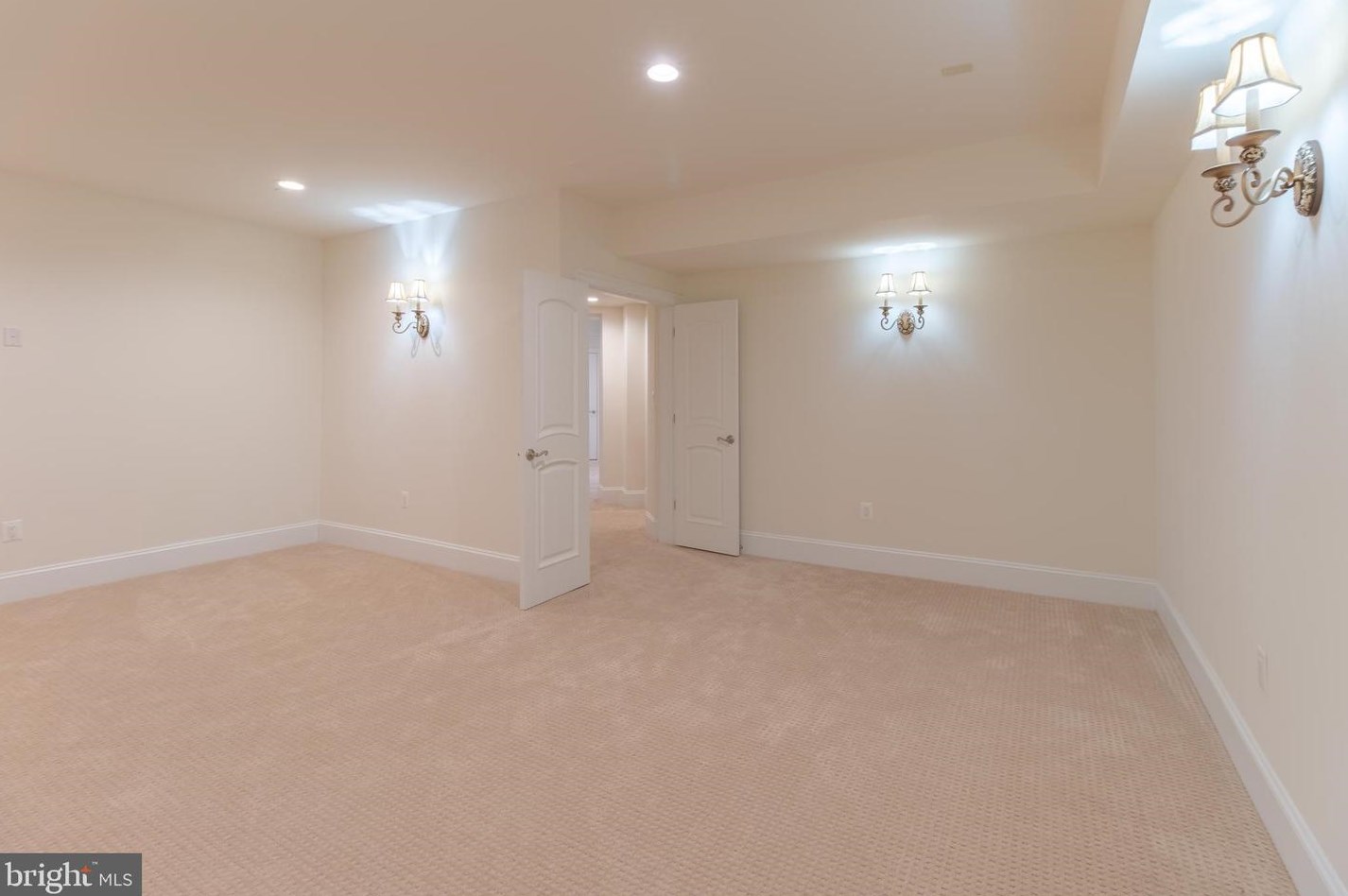 3445 Gallows Rd, Falls Church VA  22042-3340 exterior