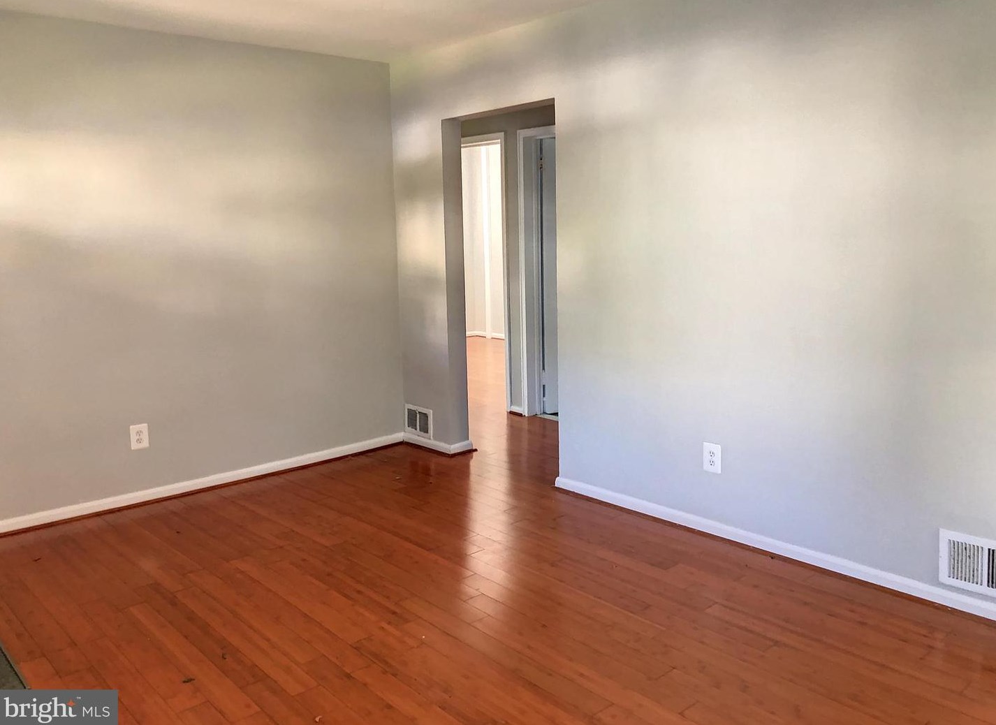 2904 Madison Pl, Falls Church VA  22042-2122 exterior