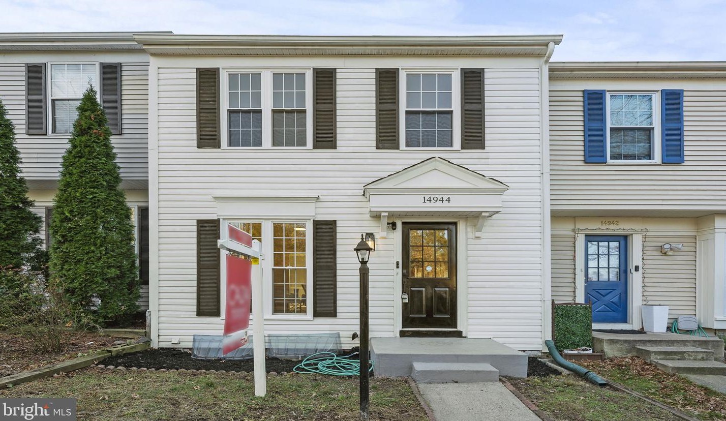 14944 Ampstead Ct, Centreville VA  20120-1849 exterior