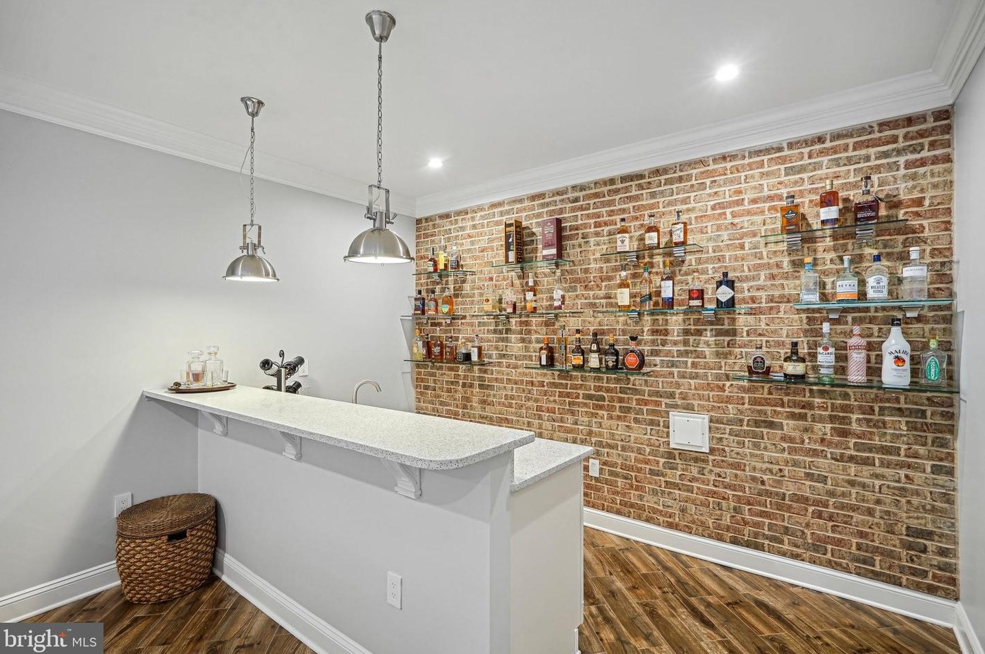 10713 Rosehaven St, Fairfax VA  22030-2826 exterior