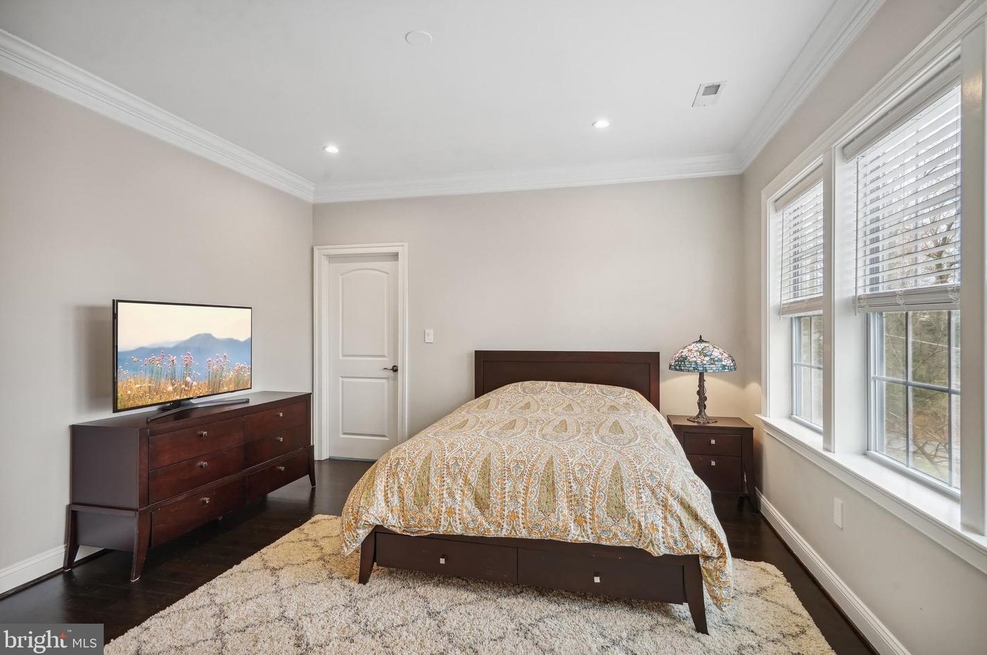 10713 Rosehaven St, Fairfax VA  22030-2826 exterior