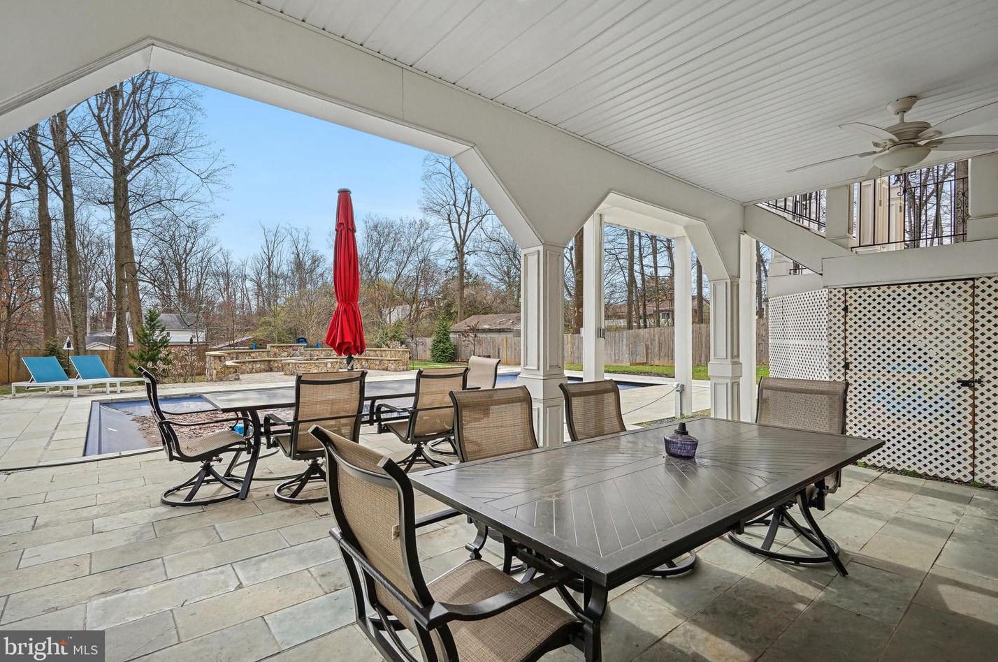 10713 Rosehaven St, Fairfax VA  22030-2826 exterior