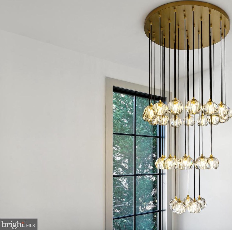 1807 Franklin Ave, Mc Lean VA  22101-5306 exterior