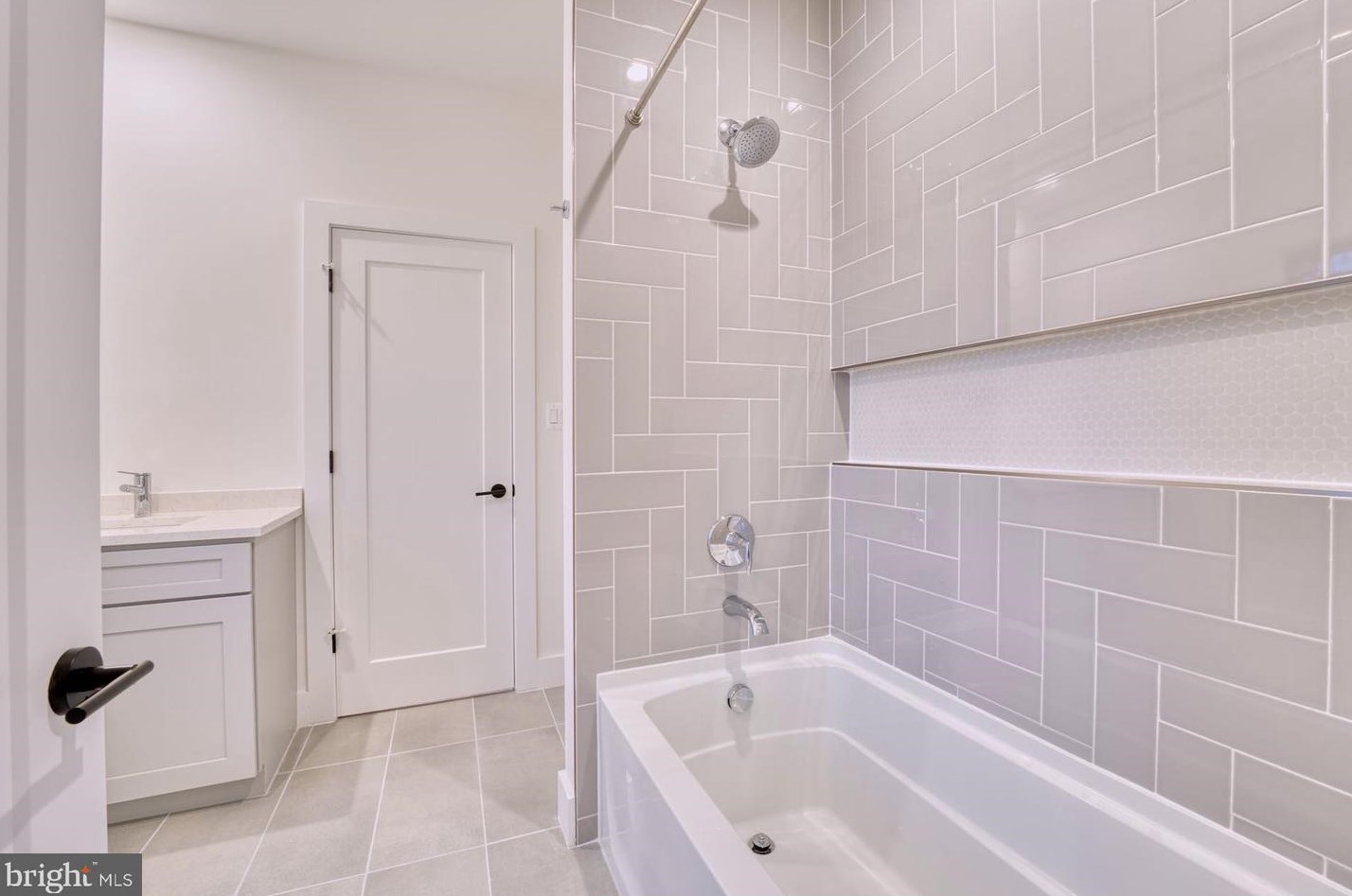 2242 Highland Ave, Falls Church VA  22046-2208 exterior