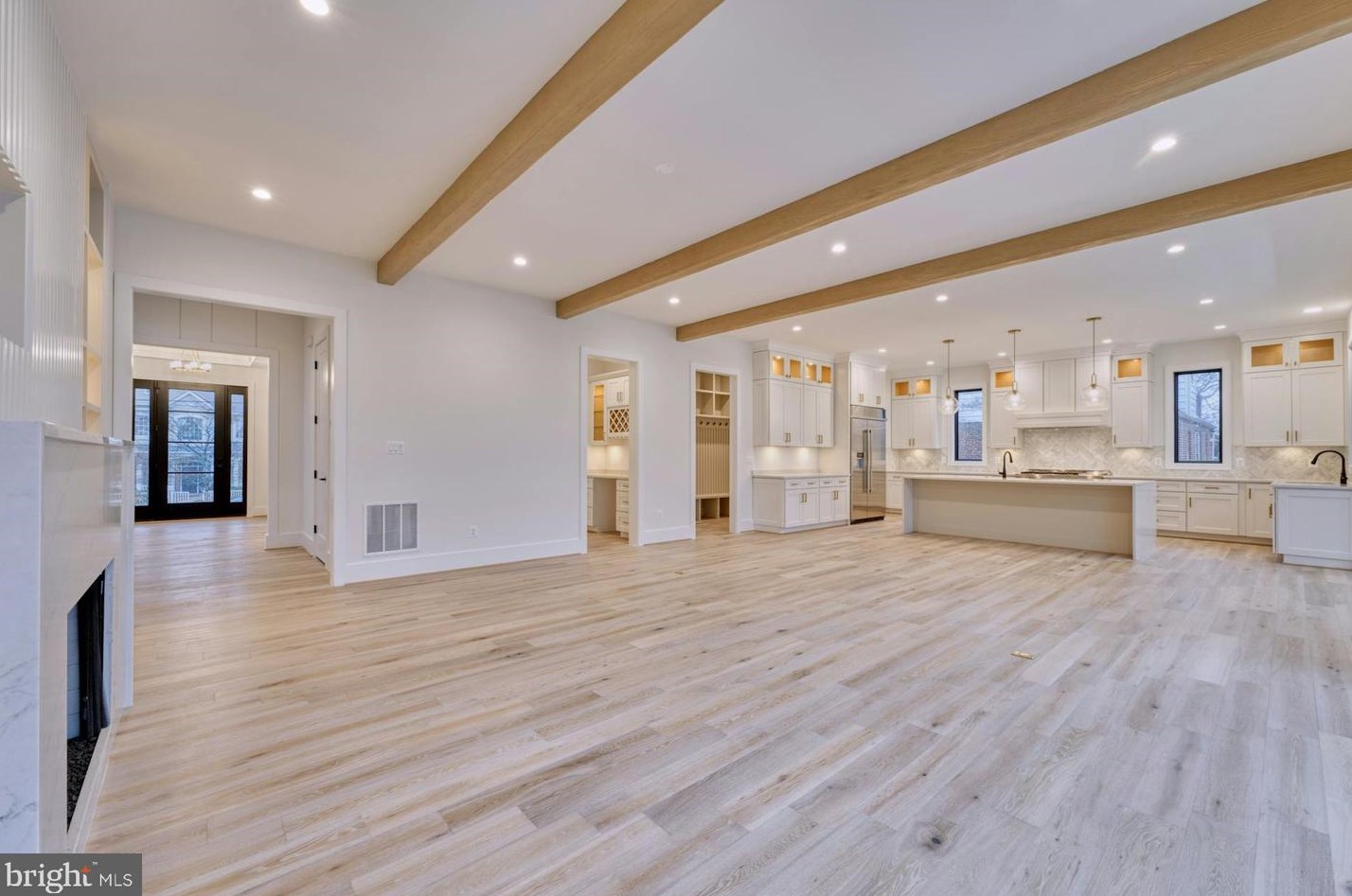 2242 Highland Ave, Falls Church VA  22046-2208 exterior