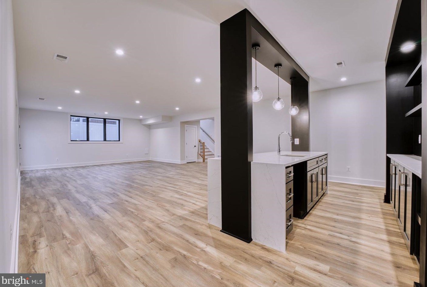 2242 Highland Ave, Falls Church VA  22046-2208 exterior