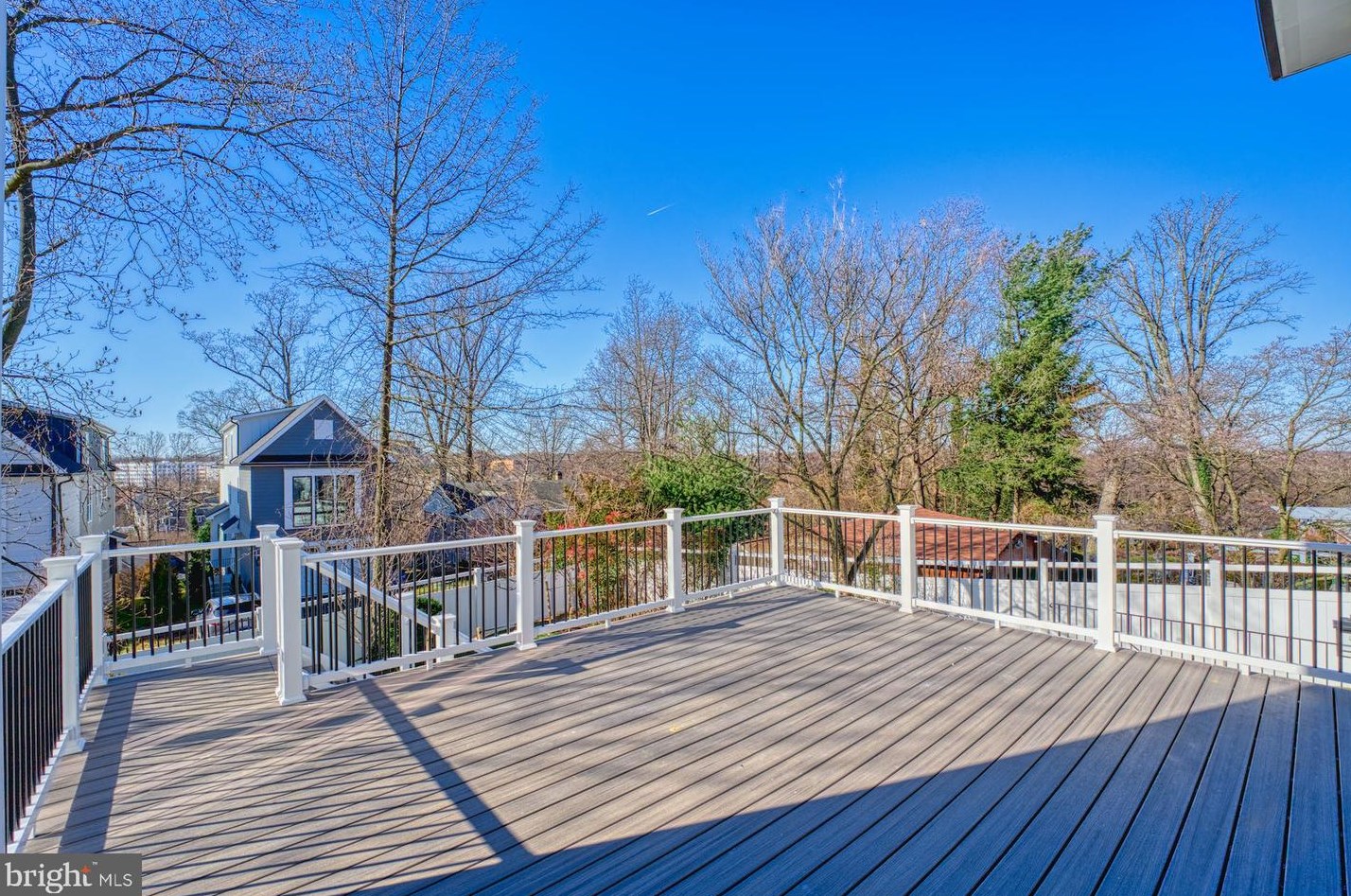 2242 Highland Ave, Falls Church VA  22046-2208 exterior