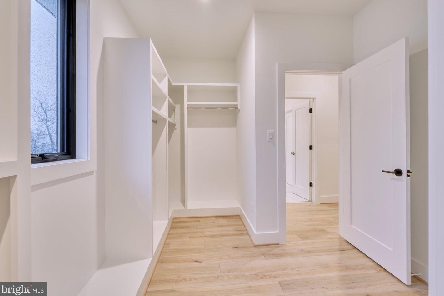 2242 Highland Ave, Falls Church VA  22046-2208 exterior