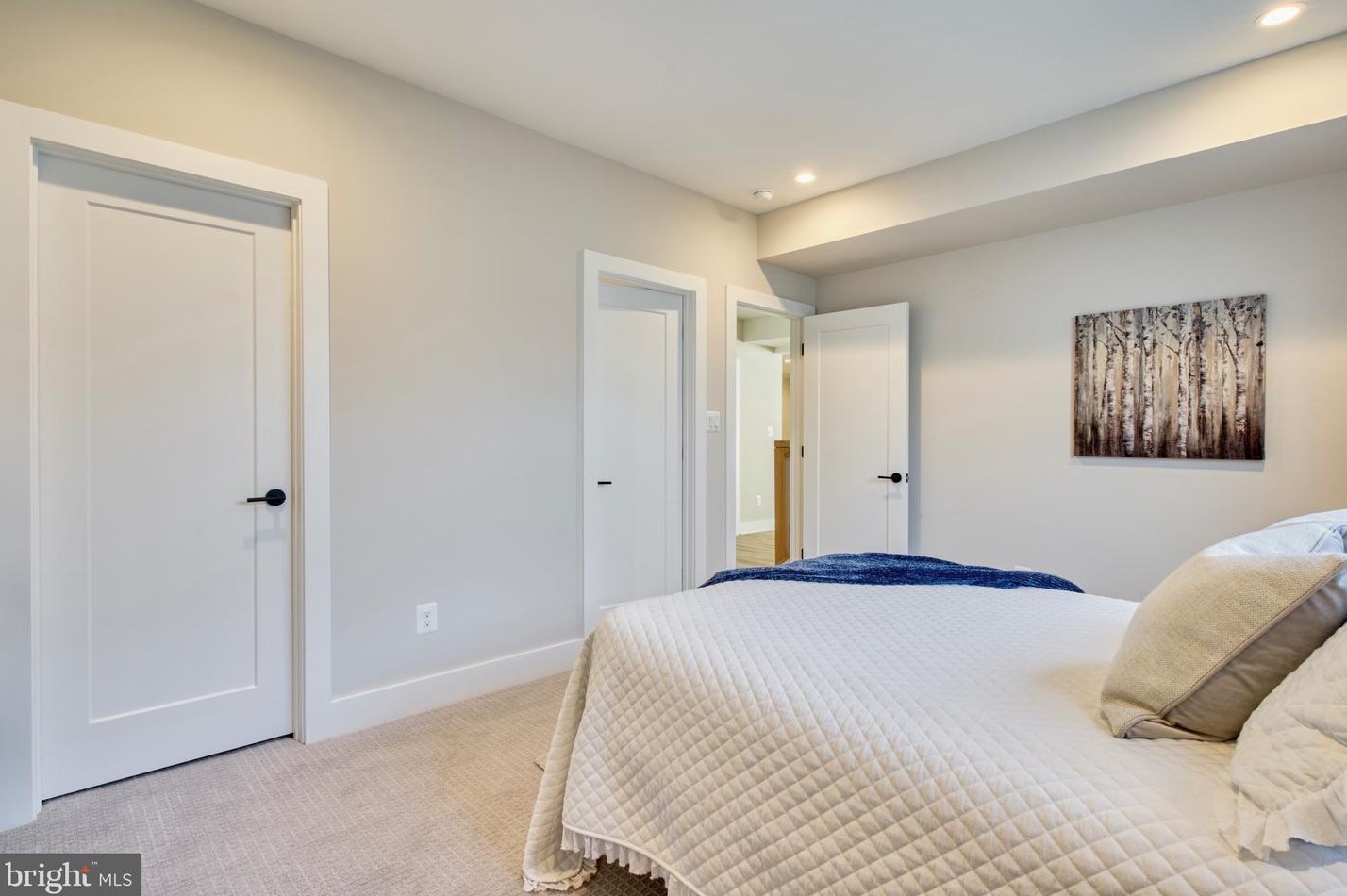 2242 Highland Ave, Falls Church VA  22046-2208 exterior