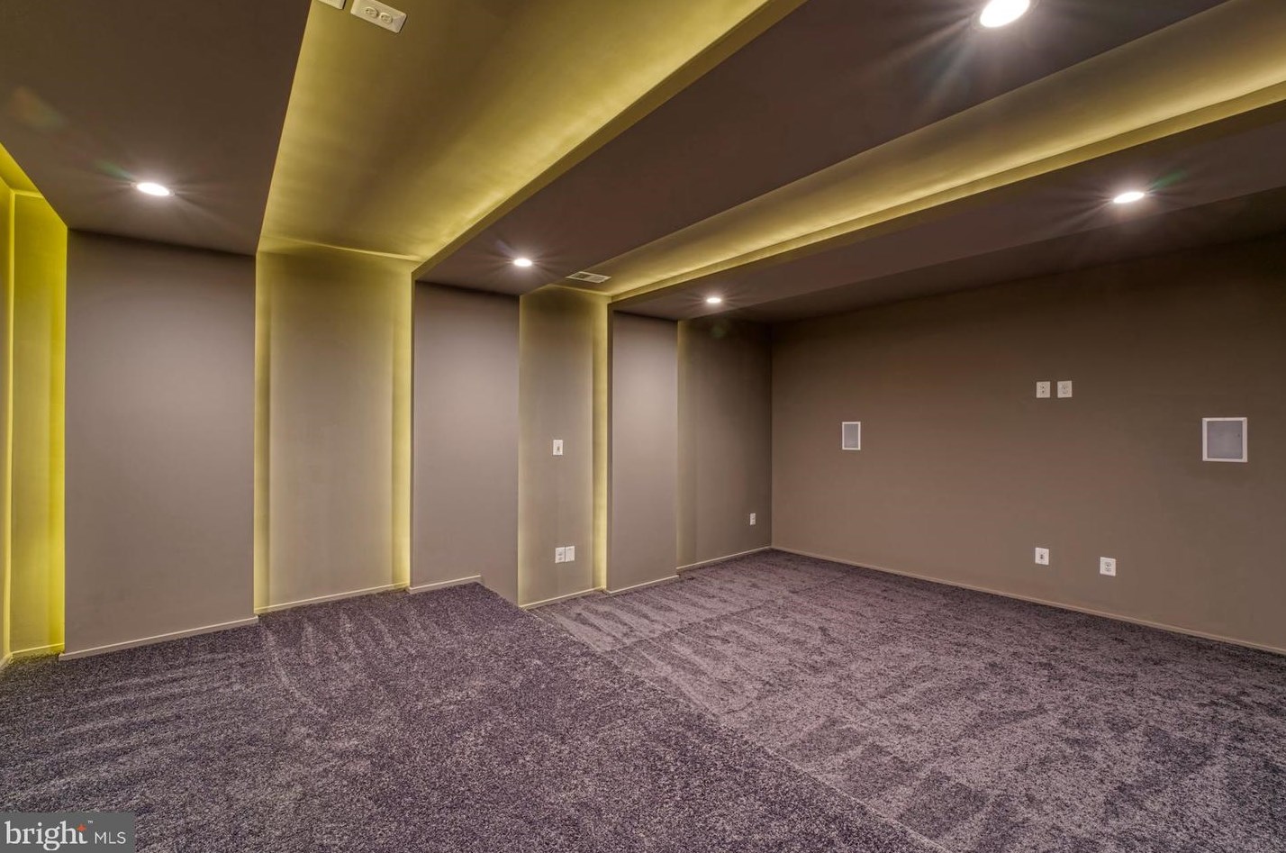 2242 Highland Ave, Falls Church VA  22046-2208 exterior