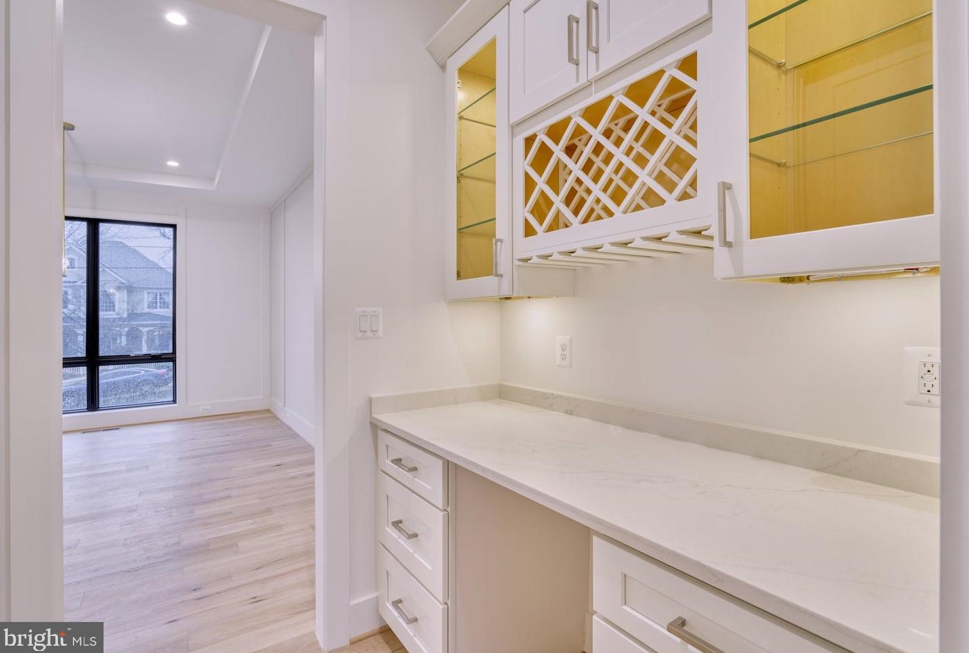 2242 Highland Ave, Falls Church VA  22046-2208 exterior