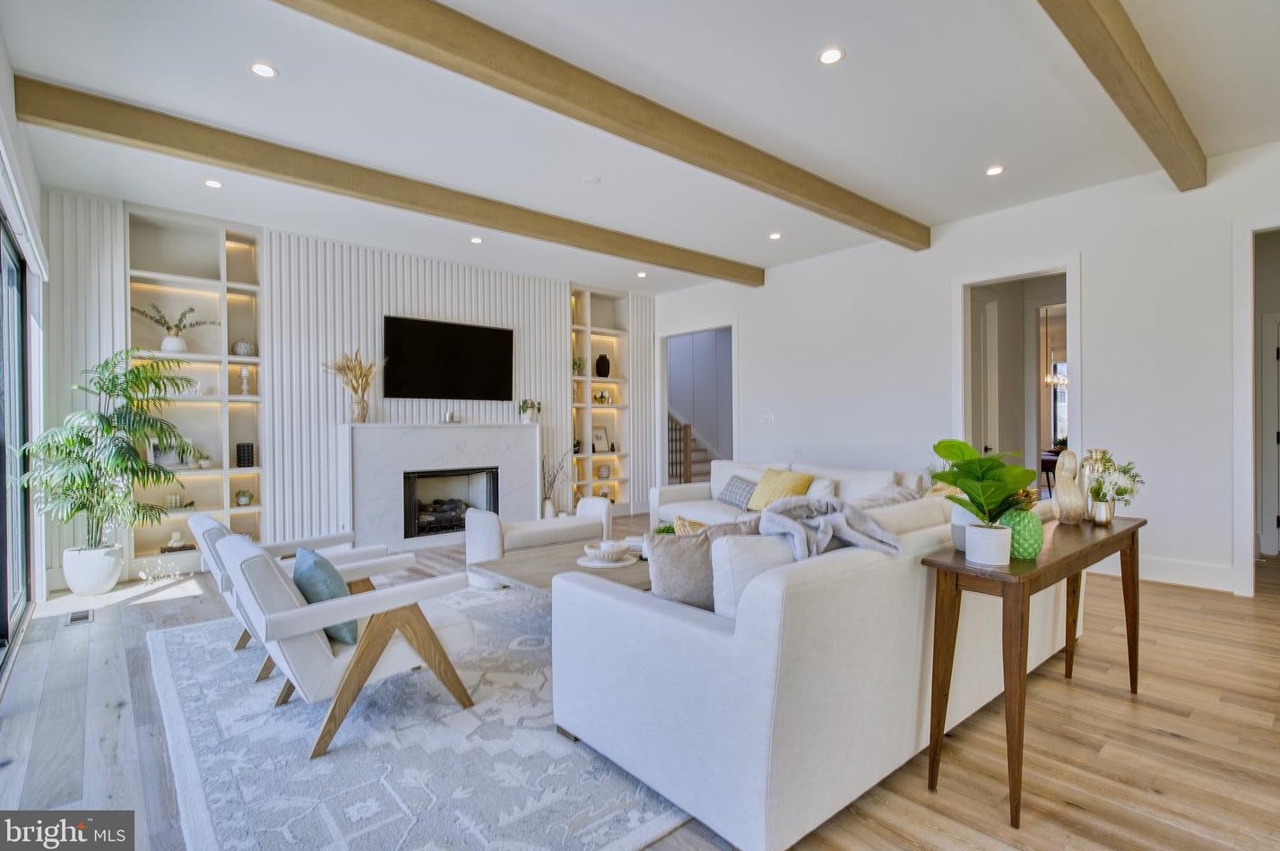 2242 Highland Ave, Falls Church VA  22046-2208 exterior