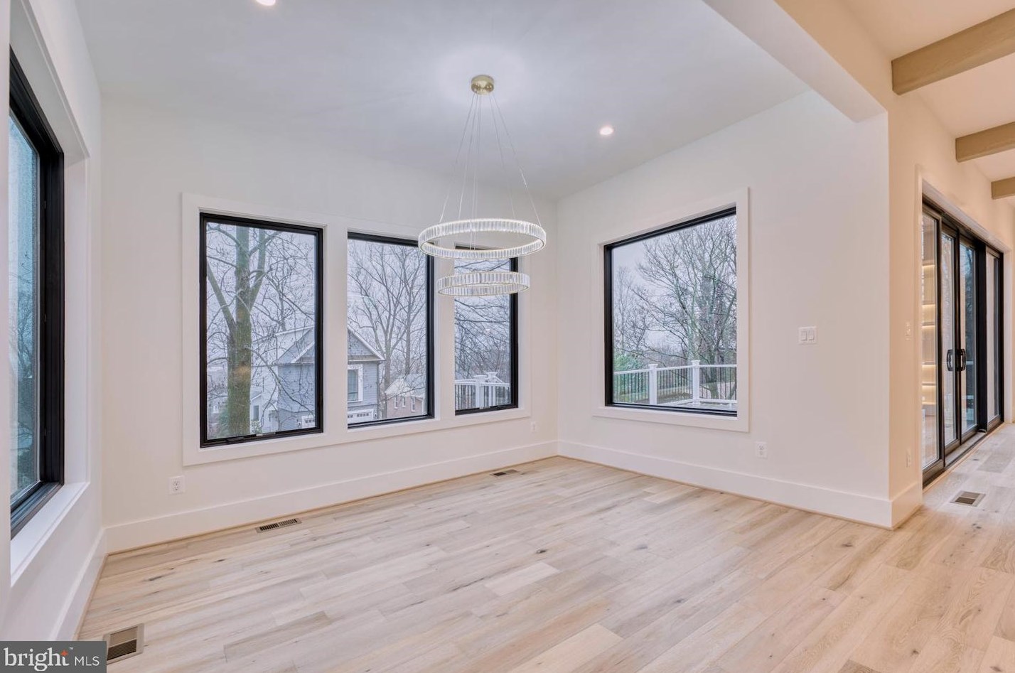 2242 Highland Ave, Falls Church VA  22046-2208 exterior