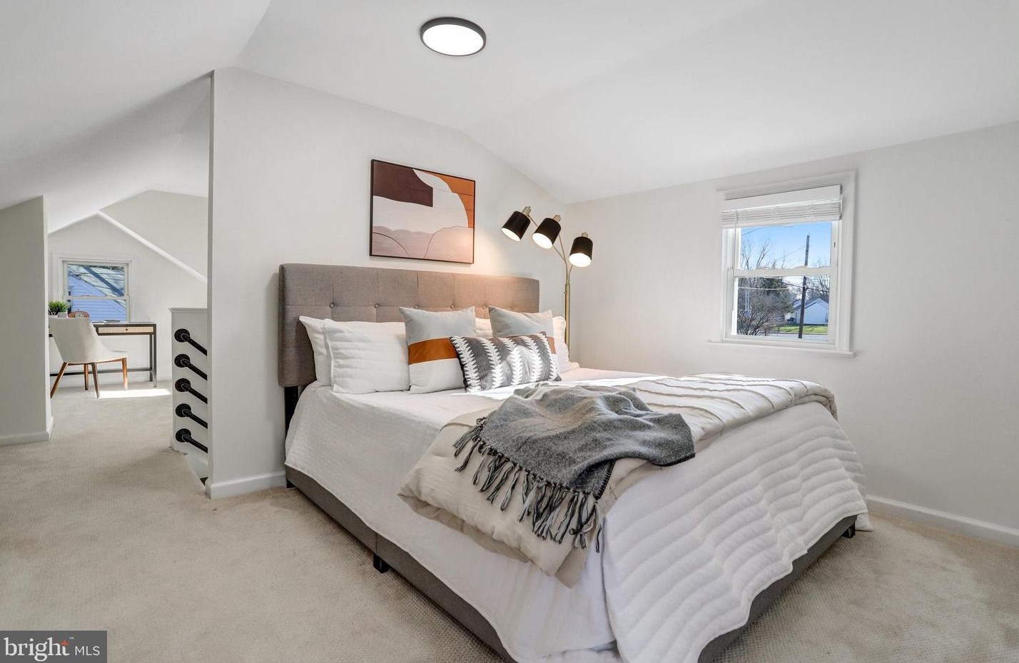 3201 Blundell Cir, Falls Church VA  22042-3819 exterior