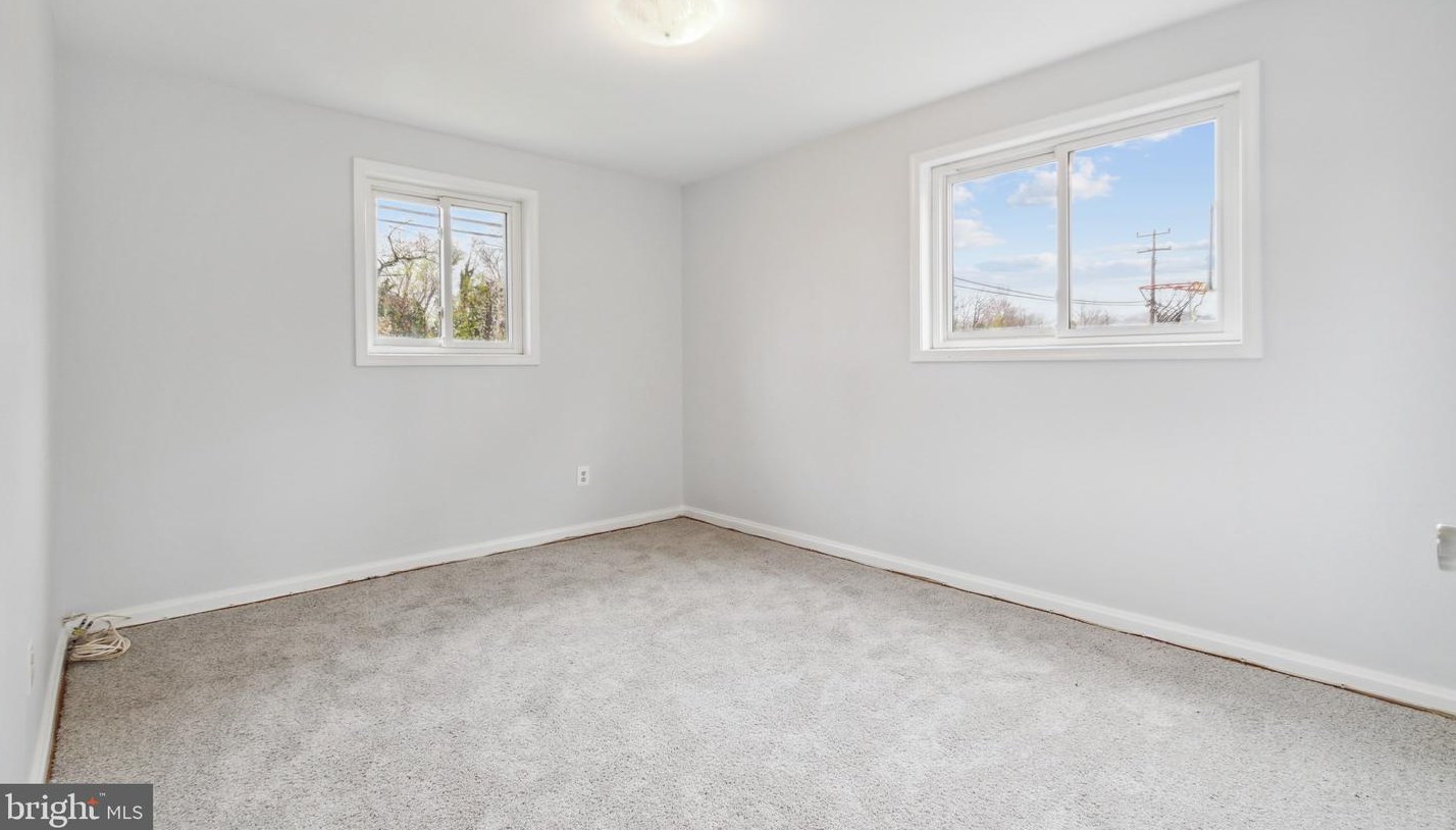 6516 Columbia Pike, Falls Church VA  22041-1126 exterior