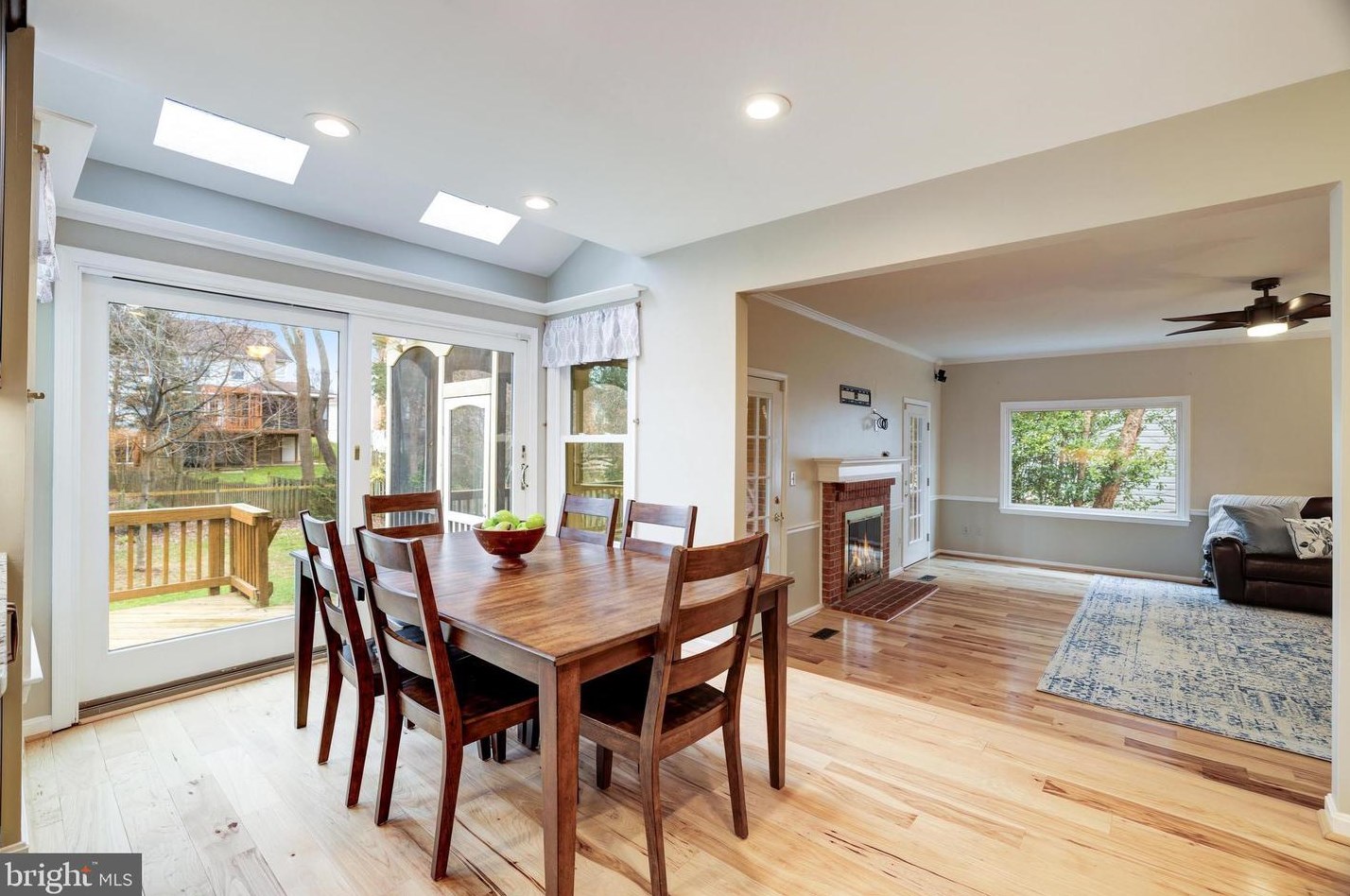 3534 Armfield Farm Dr, Fairfax VA 20151-3365 exterior