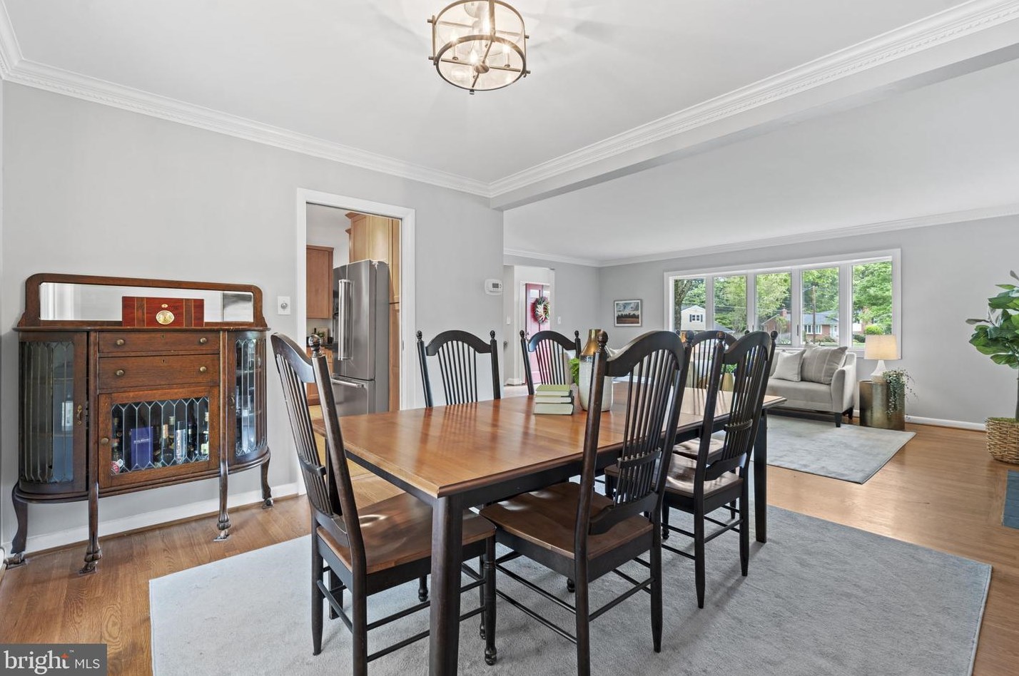 708 Skyline Ct, Vienna VA  exterior