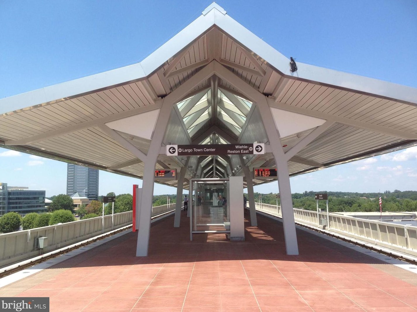 8360 Greensboro Dr, Mc Lean VA  22102-3511 exterior