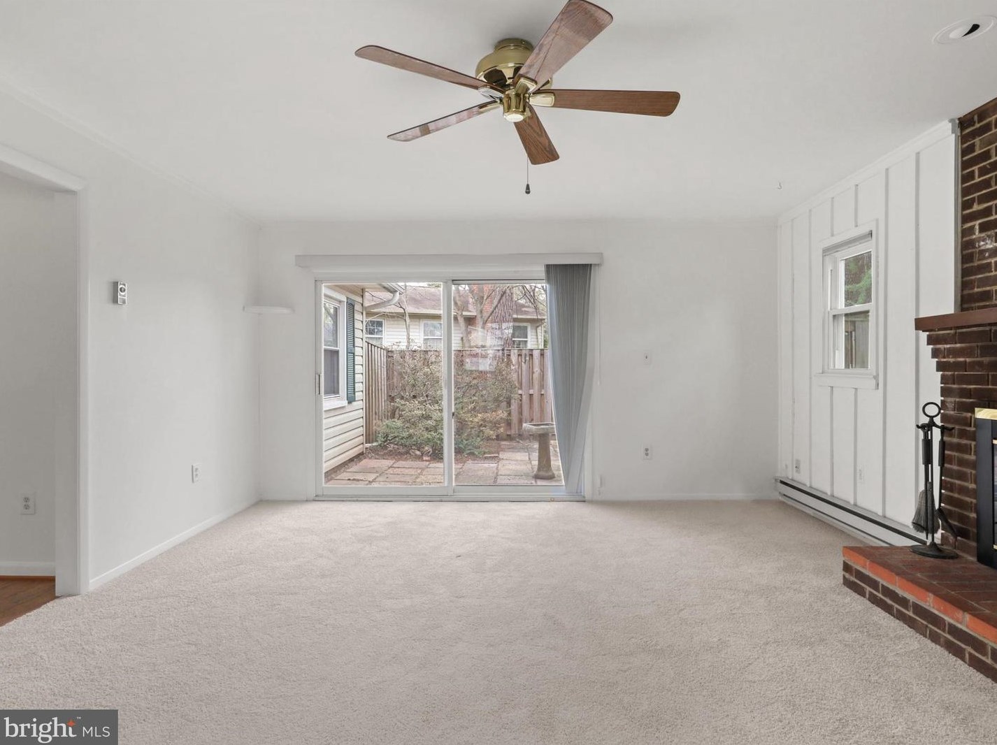 13222 Parson Ln, Fairfax VA  22033-3402 exterior