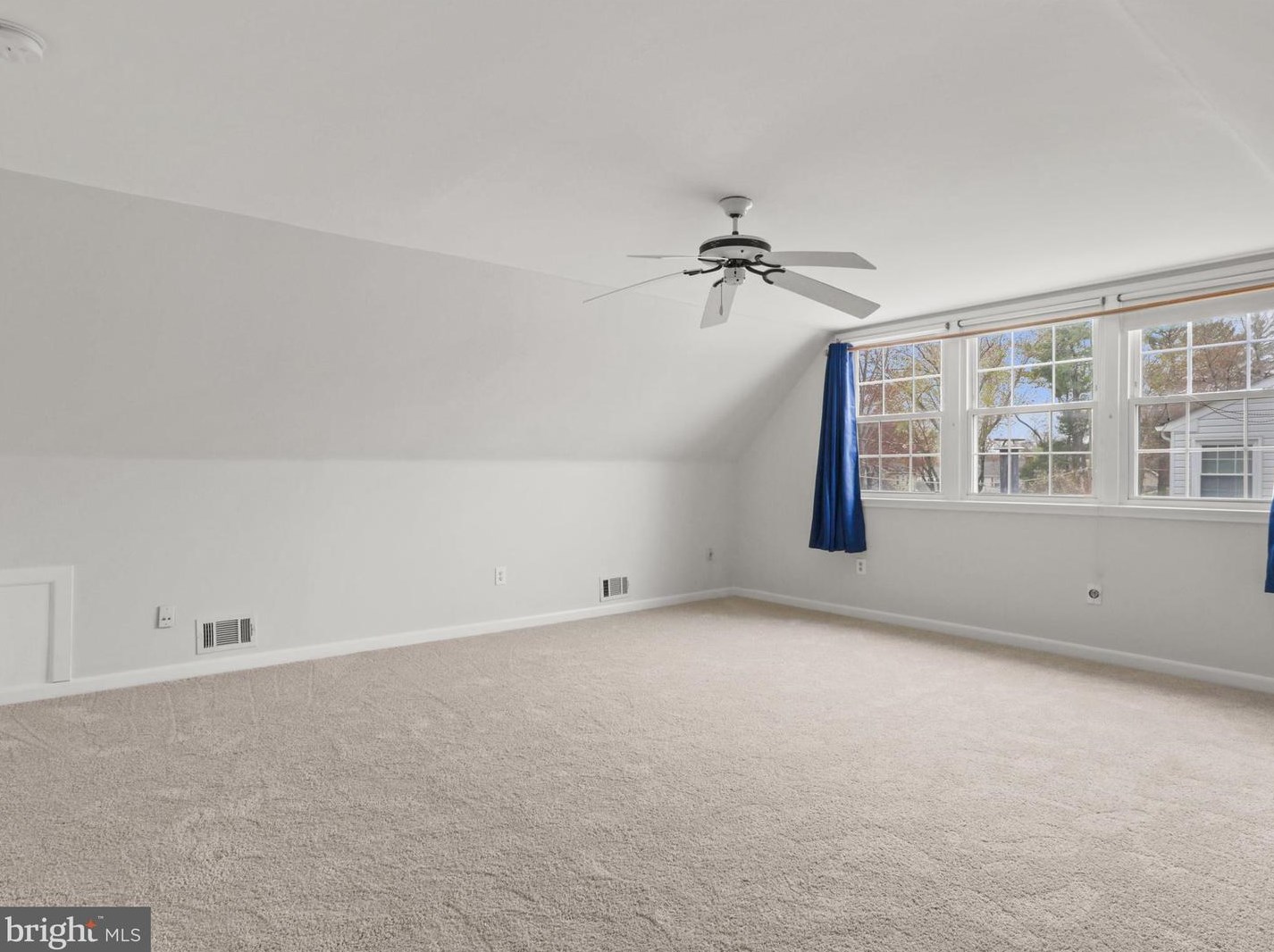 13222 Parson Ln, Fairfax VA  22033-3402 exterior