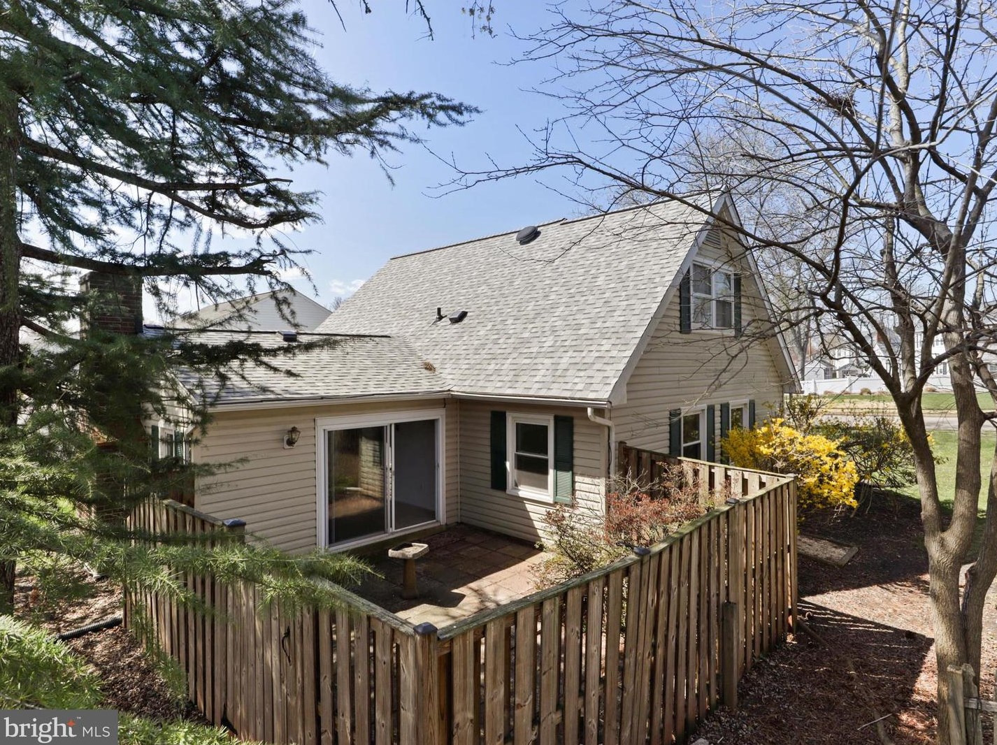 13222 Parson Ln, Fairfax VA  22033-3402 exterior