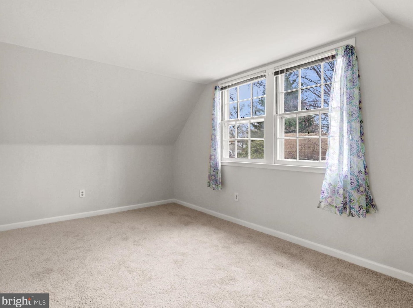 13222 Parson Ln, Fairfax VA  22033-3402 exterior