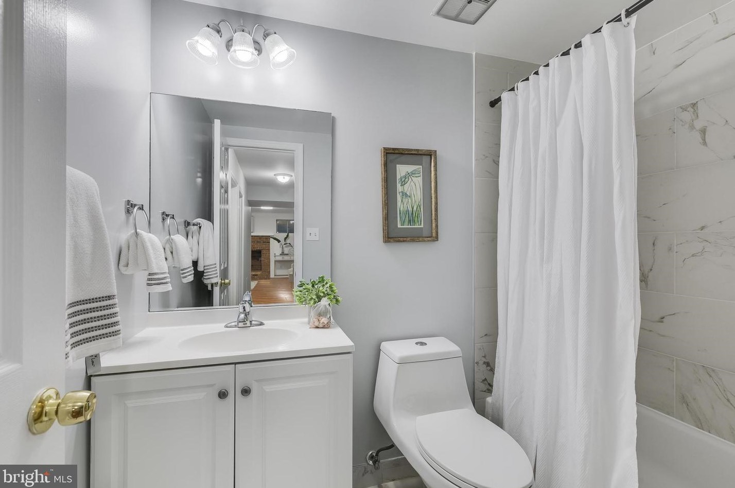 3004 Seven Oaks Pl, Falls Church VA  22042-3152 exterior