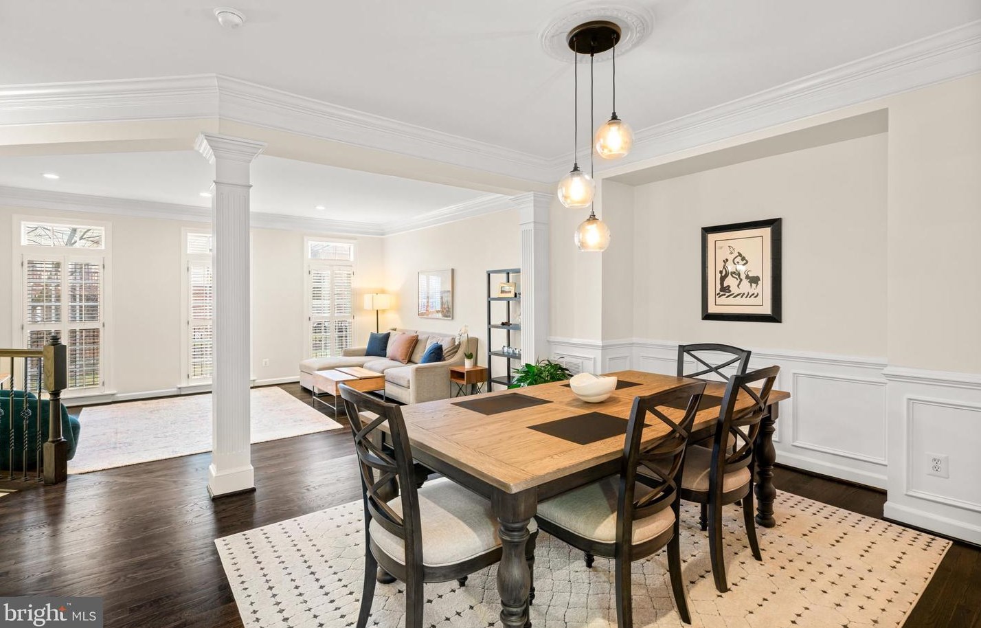 4078 Walnut Cove Cir, Fairfax VA  22033-6233 exterior