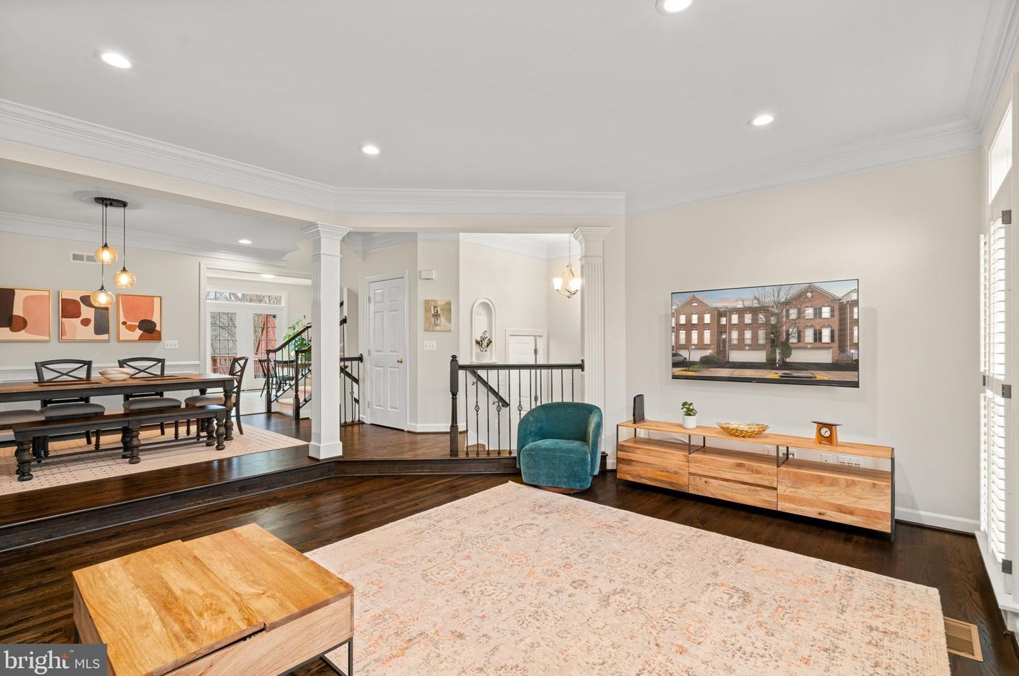 4078 Walnut Cove Cir, Fairfax VA  22033-6233 exterior