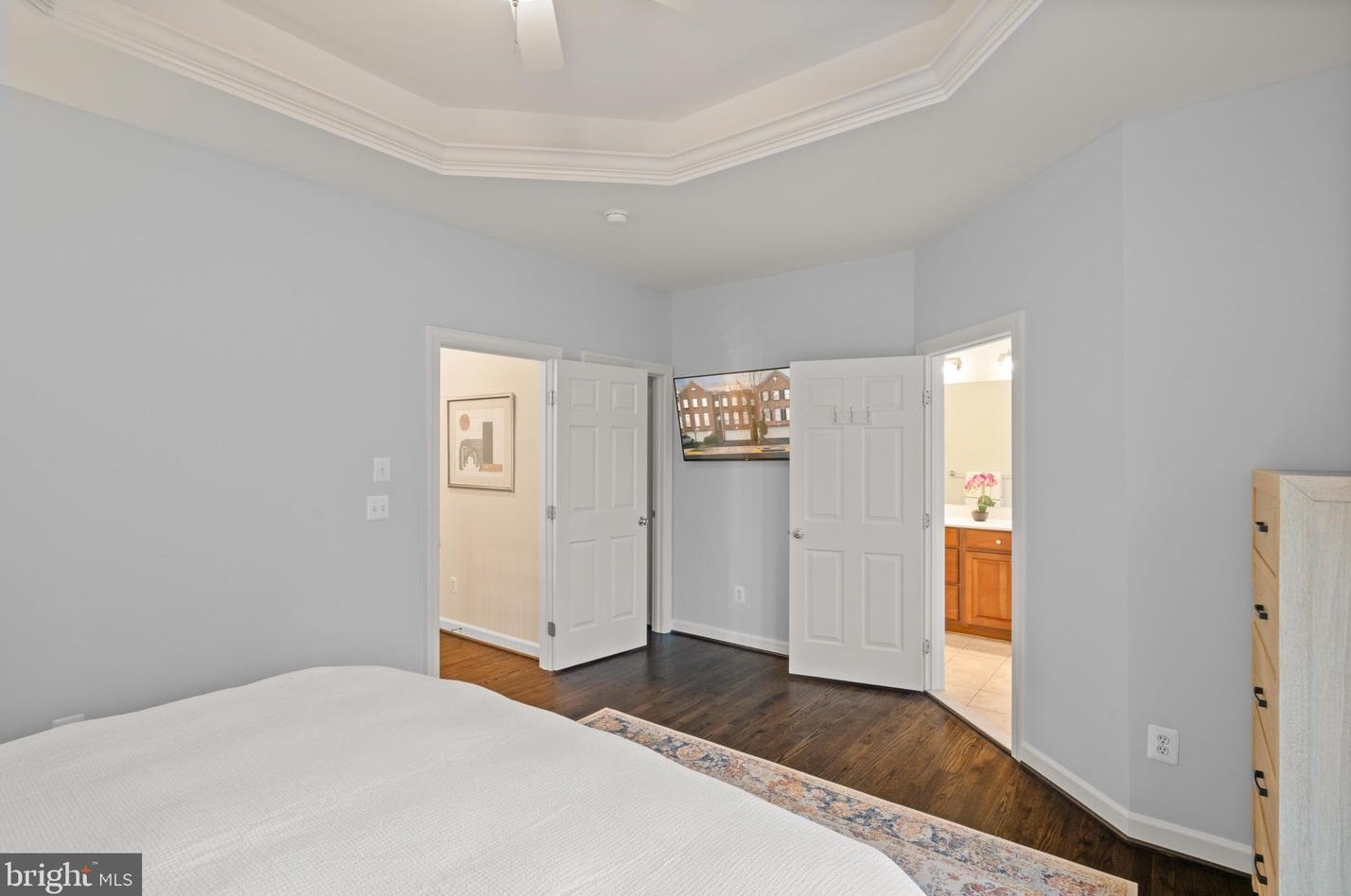 4078 Walnut Cove Cir, Fairfax VA  22033-6233 exterior