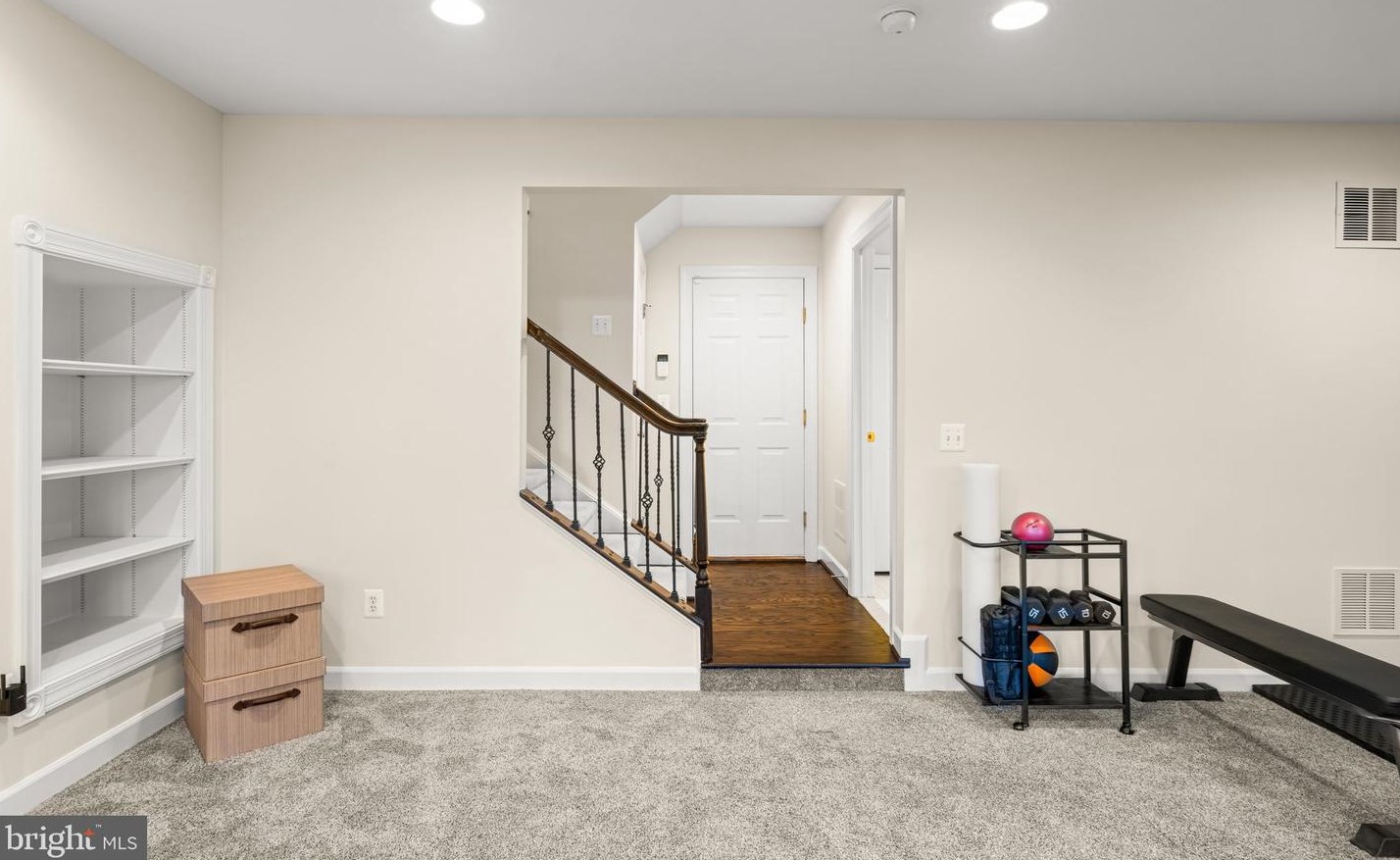 4078 Walnut Cove Cir, Fairfax VA  22033-6233 exterior