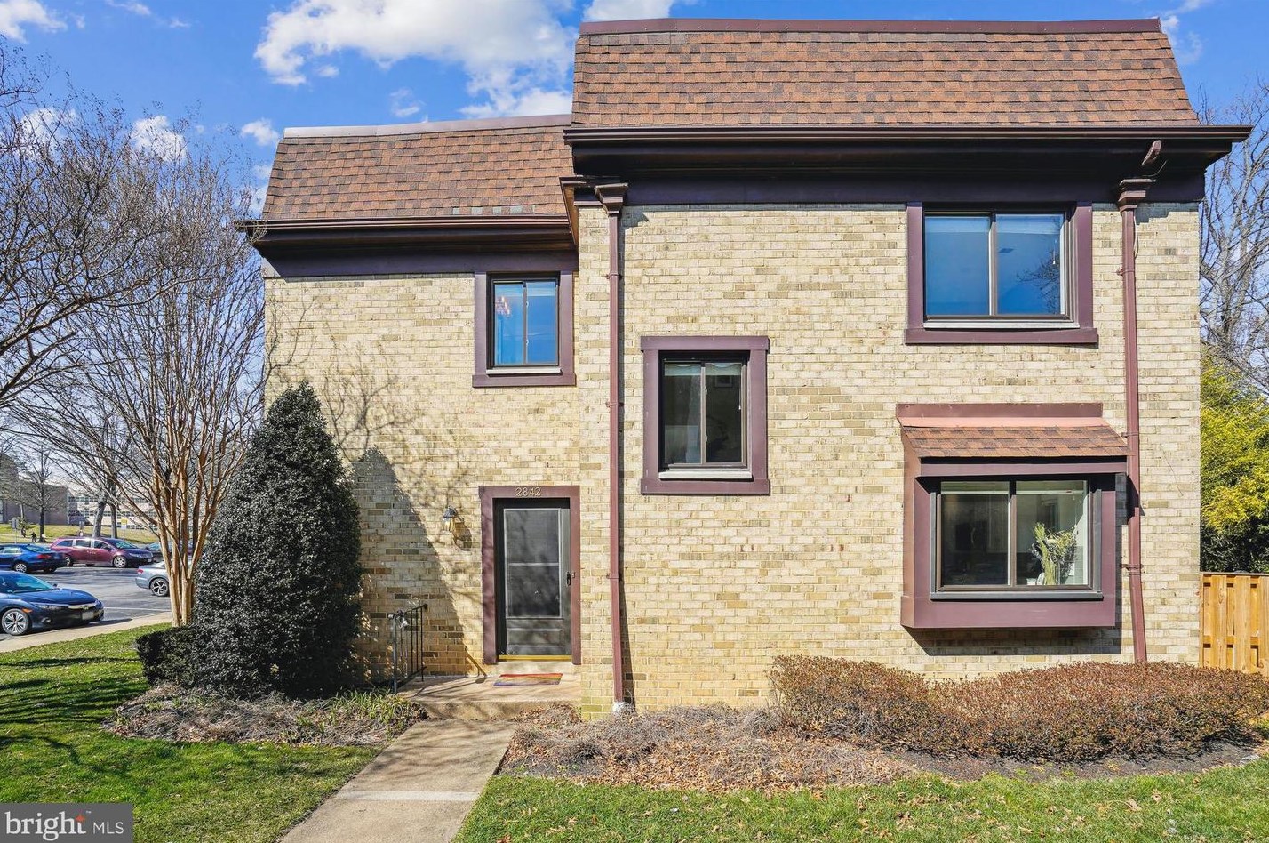 2842 Jermantown Rd, Vienna VA 22124-2513 exterior